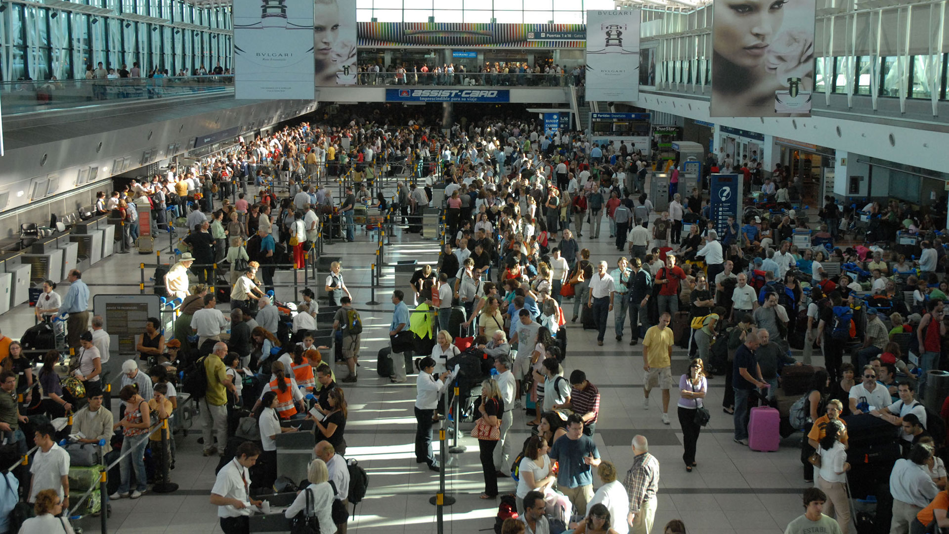 La balanza del turismo tendr&aacute; un d&eacute;ficit cercano a USD 6.000 millones en 2026