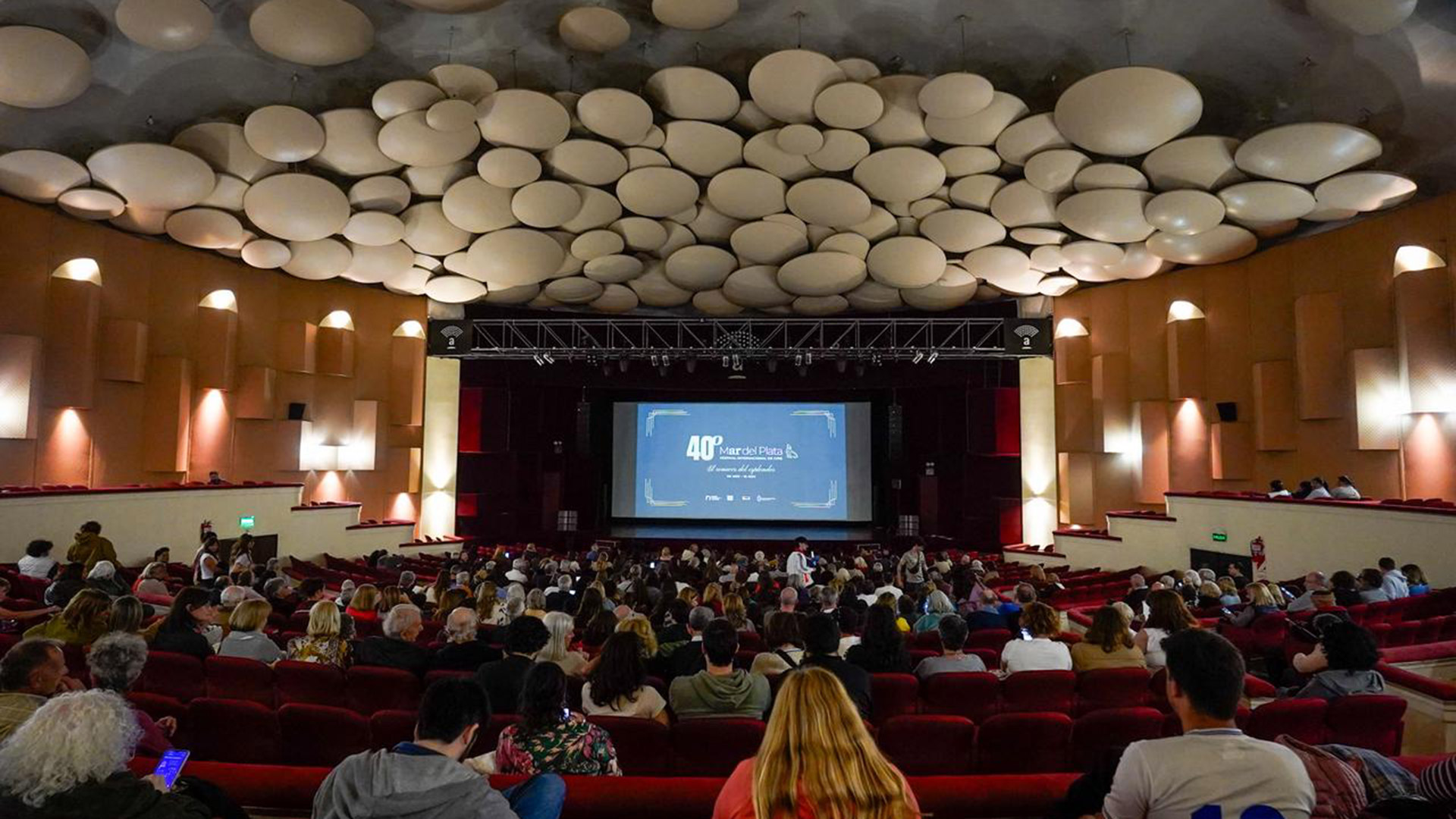 El Festival de Mar del Plata anunci&oacute; sus fechas y premios honor&iacute;ficos para Natalia Oreiro, Alejandro Agresti y Emilio Kauderer