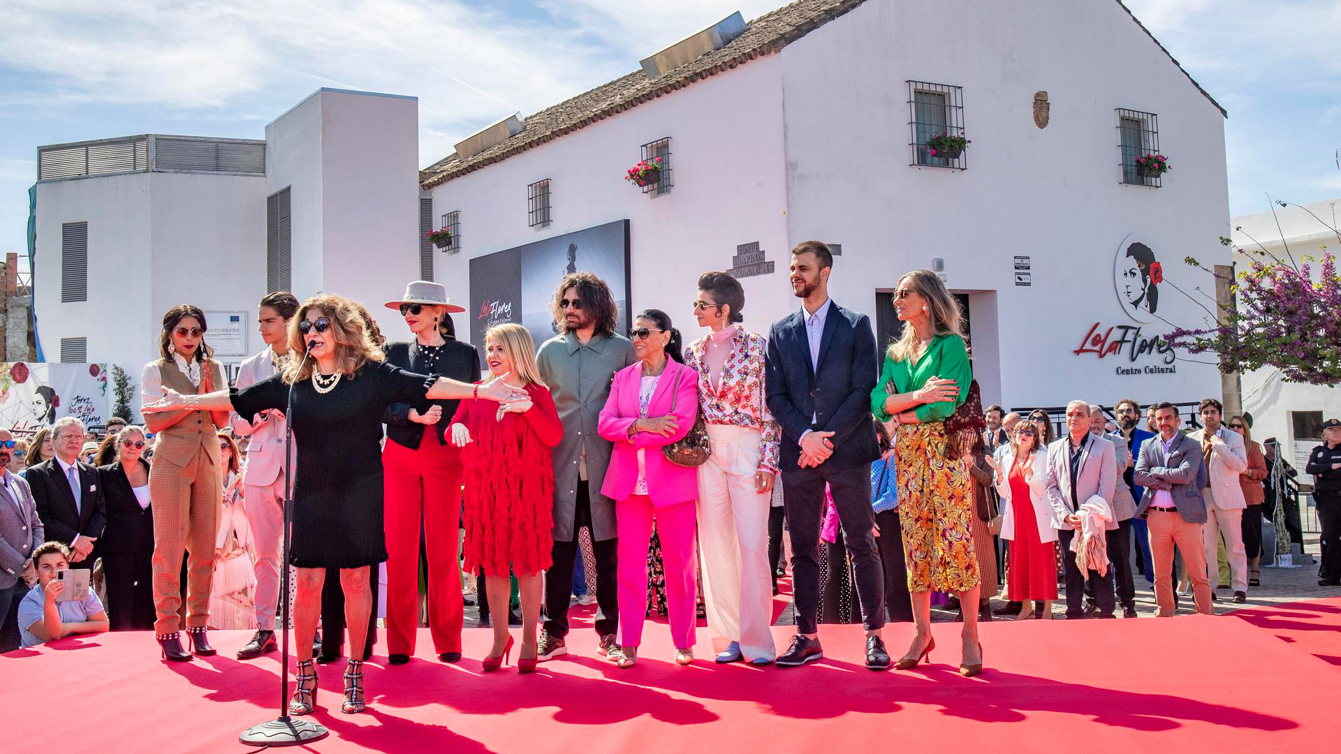La familia de Lola Flores durante la inauguración del museo dedicado a la artista en Jerez de la Frontera, España (Foto: EFE/ Román Ríos)
