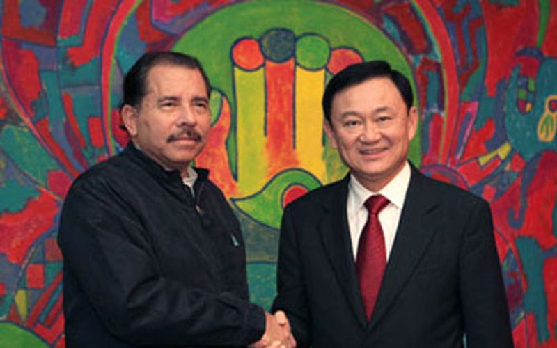 El exmandatario tailandés Thaksin Shinawatra se reunió con Daniel Ortega el 10 de frevreo de 2009 y de la reunión salió con pasaporte diplomático nicaragüense. (Foto 19 Digital)