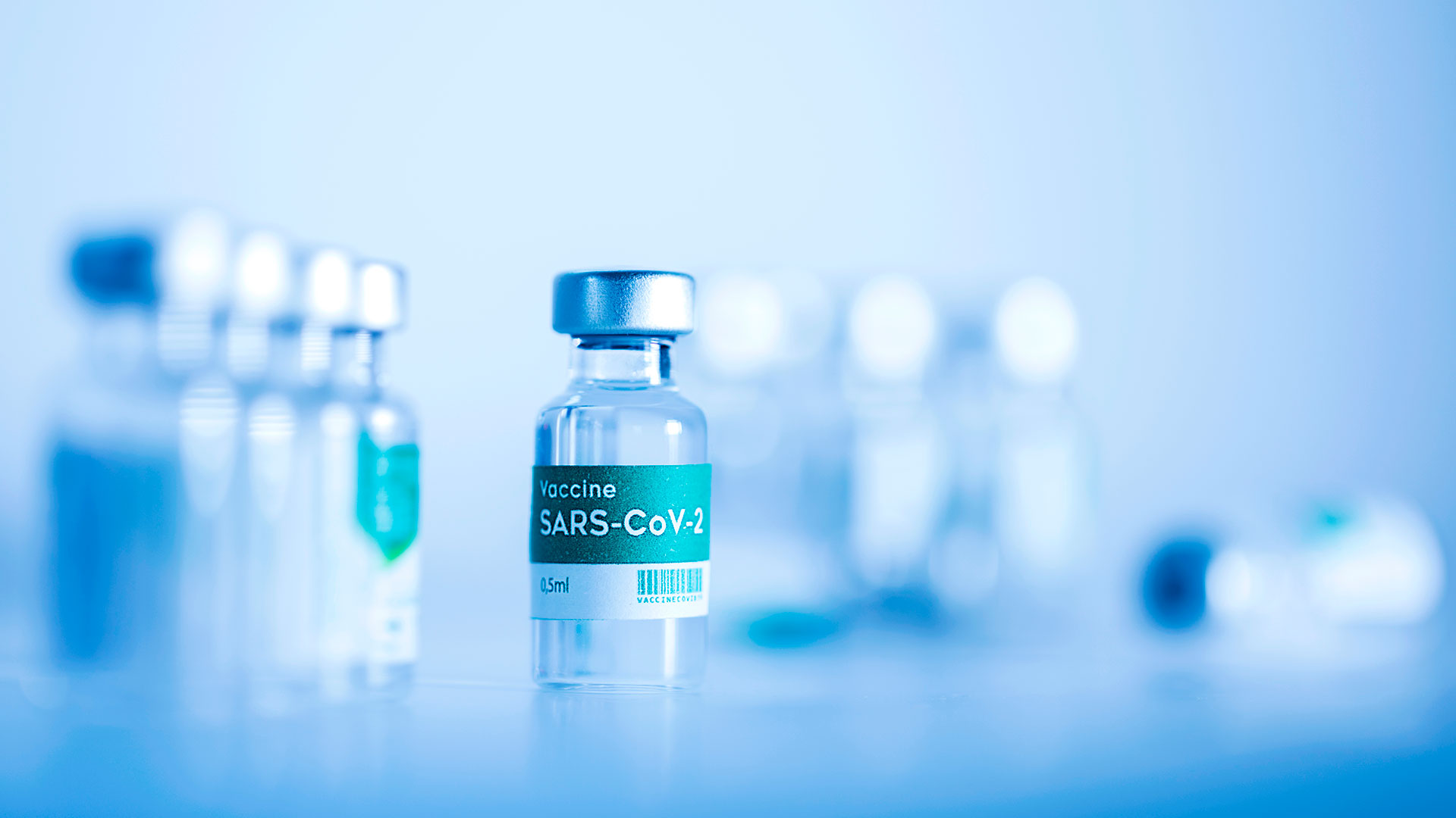 COVAX es parte del Acelerador de herramientas de acceso a COVID-19 (Acelerador ACT), un plan integral de la OMS para derrotar al virus mediante el uso de diagnósticos, terapias y vacunas
