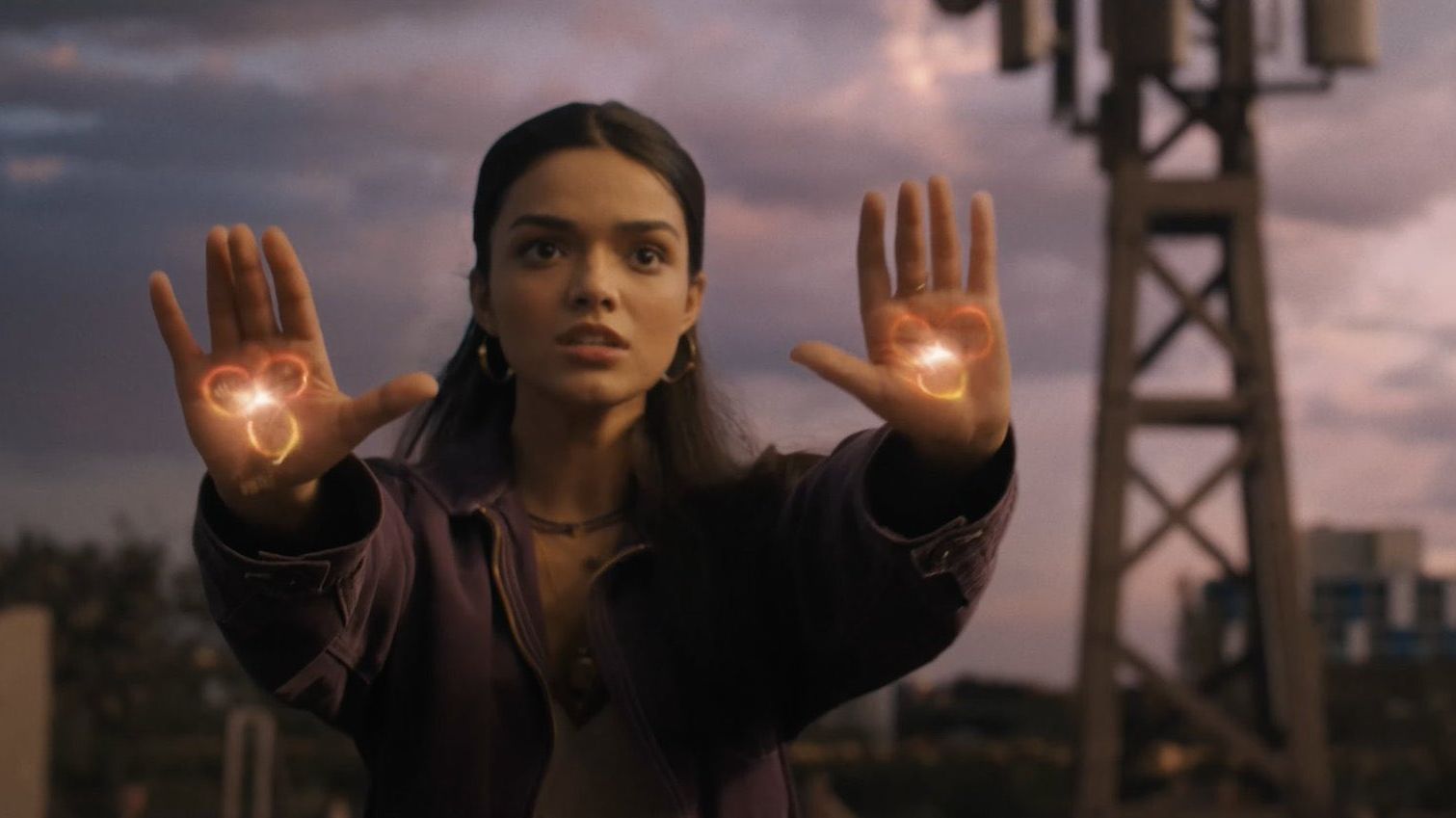 Veremos también a Rachel Zegler, quien deslumbró en el remake de "West Side Story" y próximamente será la Cenicienta del live-action. (Warner Bros.)