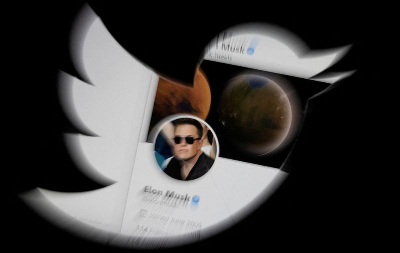 Elon Musk holder Twitter-kjøpet påvente (Bilde: REUTERS/Dado Ruvic/Illustrasjon)