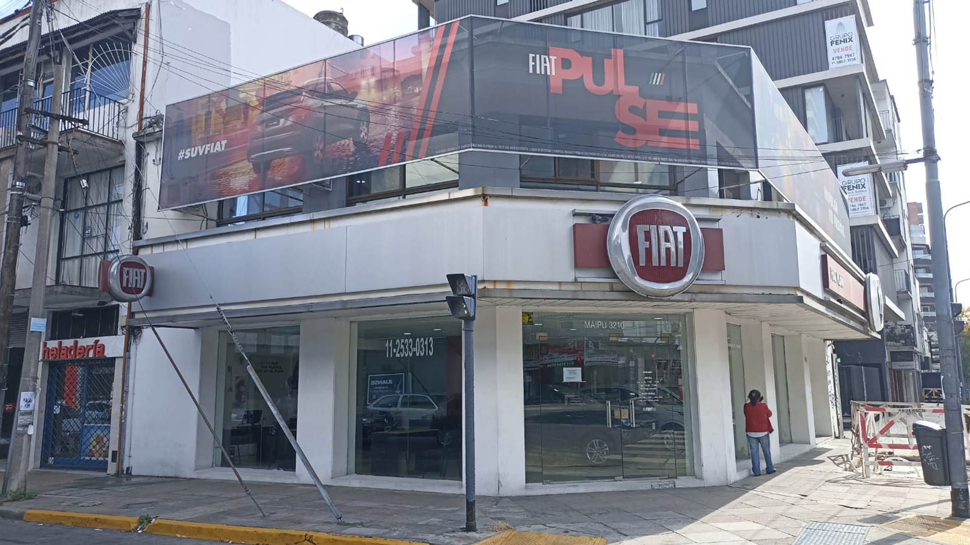 Muchas concesionarias se salvan por tener un modelo masivo y un salón de ventas pequeño, con poco costo operativo