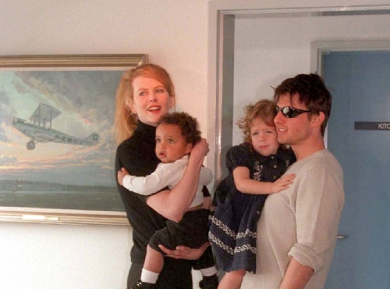 Tom Cruise y Nicole Kidman adoptaron a su hija Bella en 1992 y a Connor en 1994 (Photo by Patrick Riviere/Getty images)