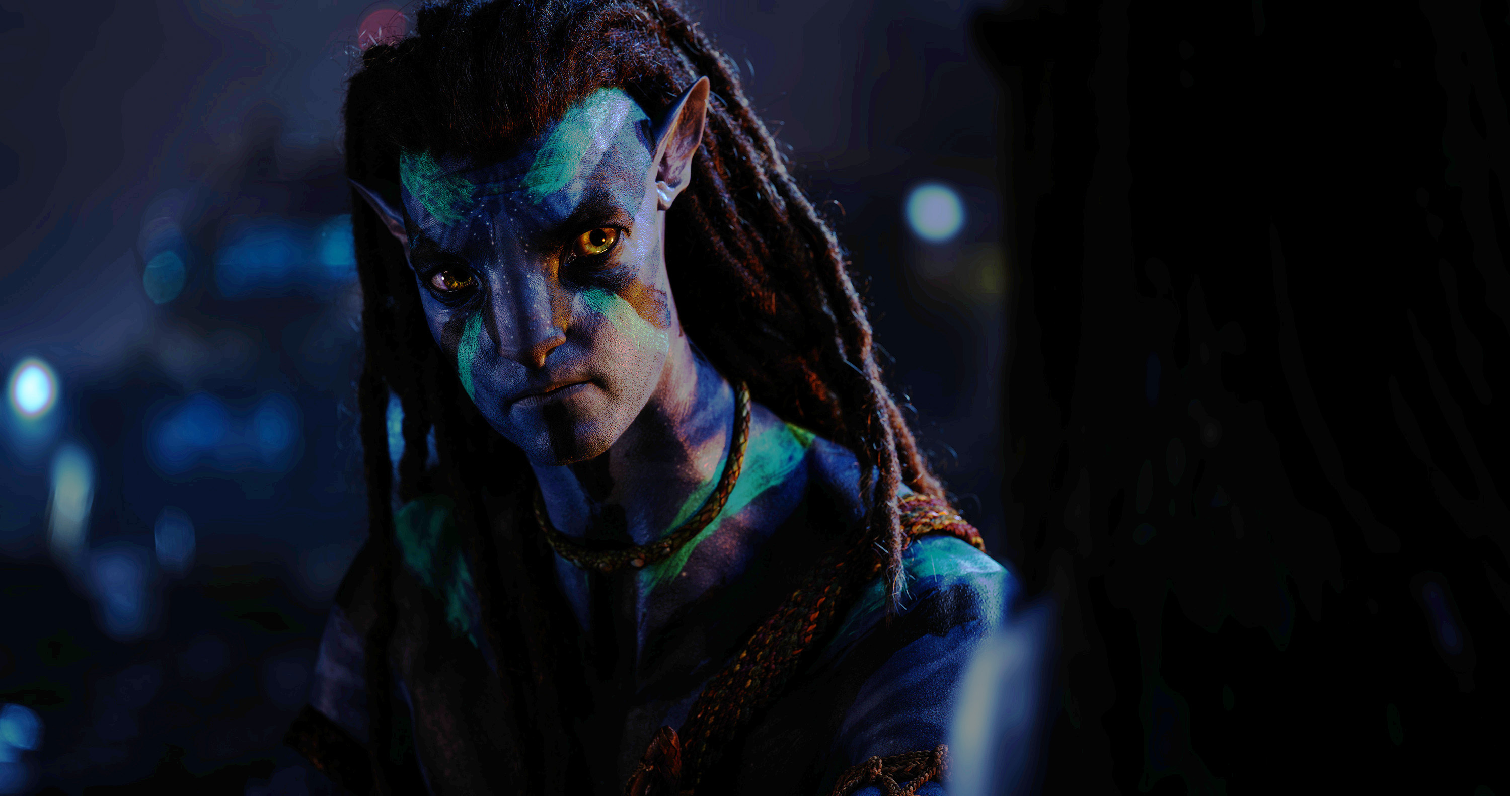 En esta imagen proporcionada por 20th Century Studios, Sam Worthington, como Jake Sully, en una escena de "Avatar: The Way of Water". (20th Century Studios vía AP)