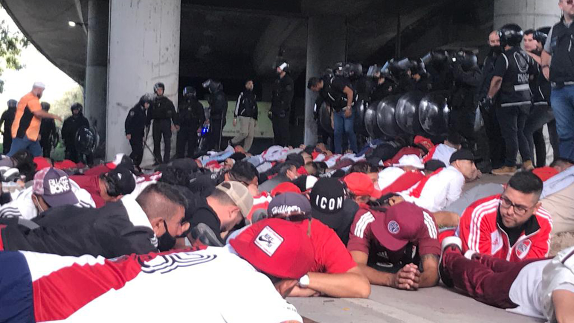 Cuando comenzó la requisa, 50 de los barras intentaron escapar