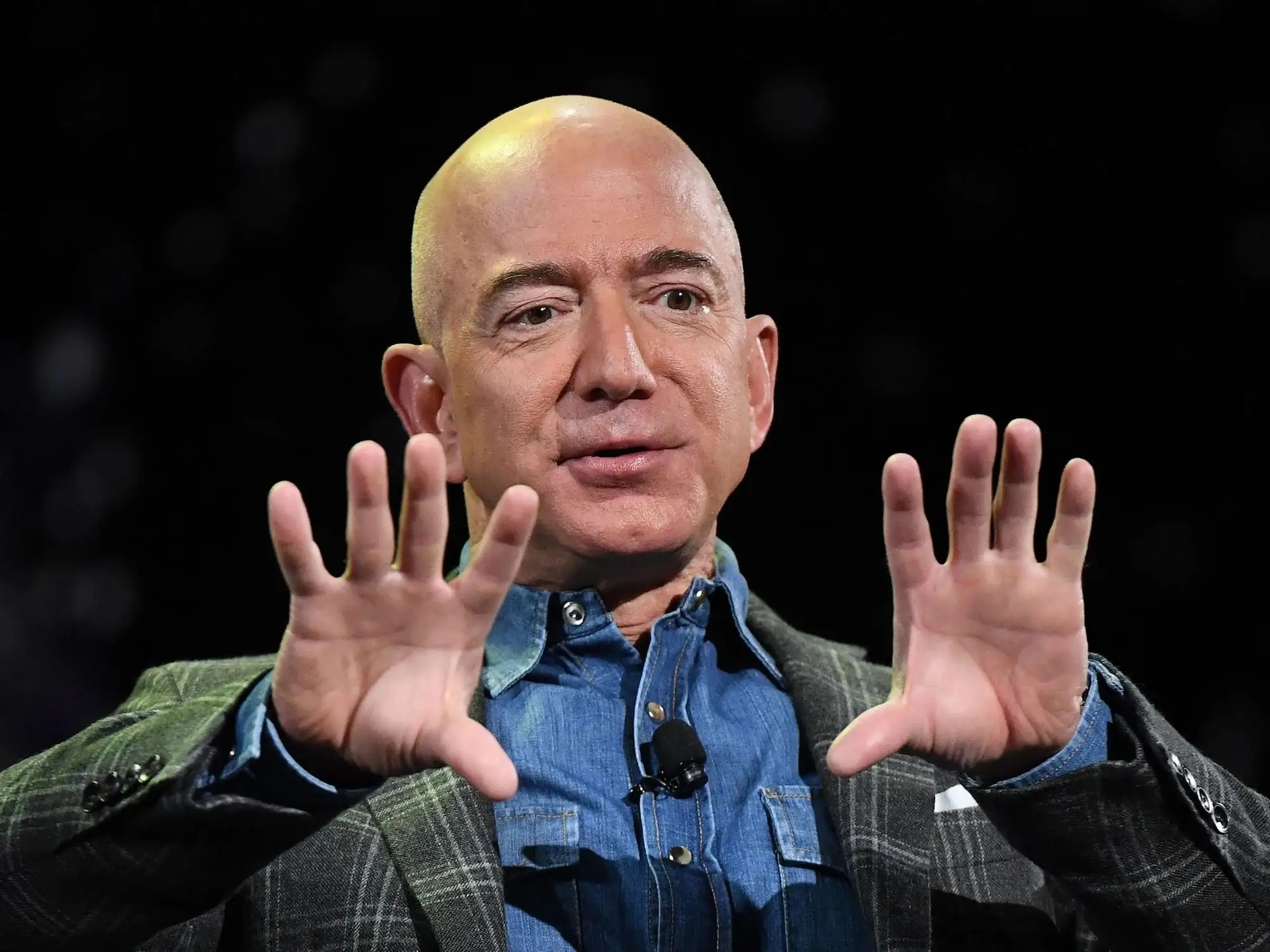 Jeff Bezos superó a Adani
(foto: Business Insider)