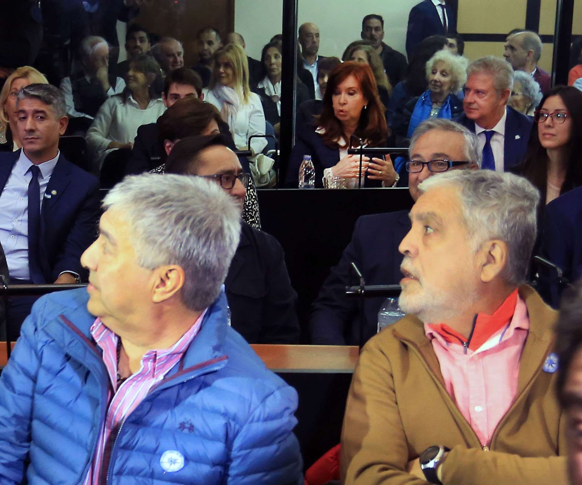 El primer día de juicio oral por la obra pública. Lázaro Baez y Julio De Vido, con Cristina Kirchner atrás (NA/JUAN VARGAS)