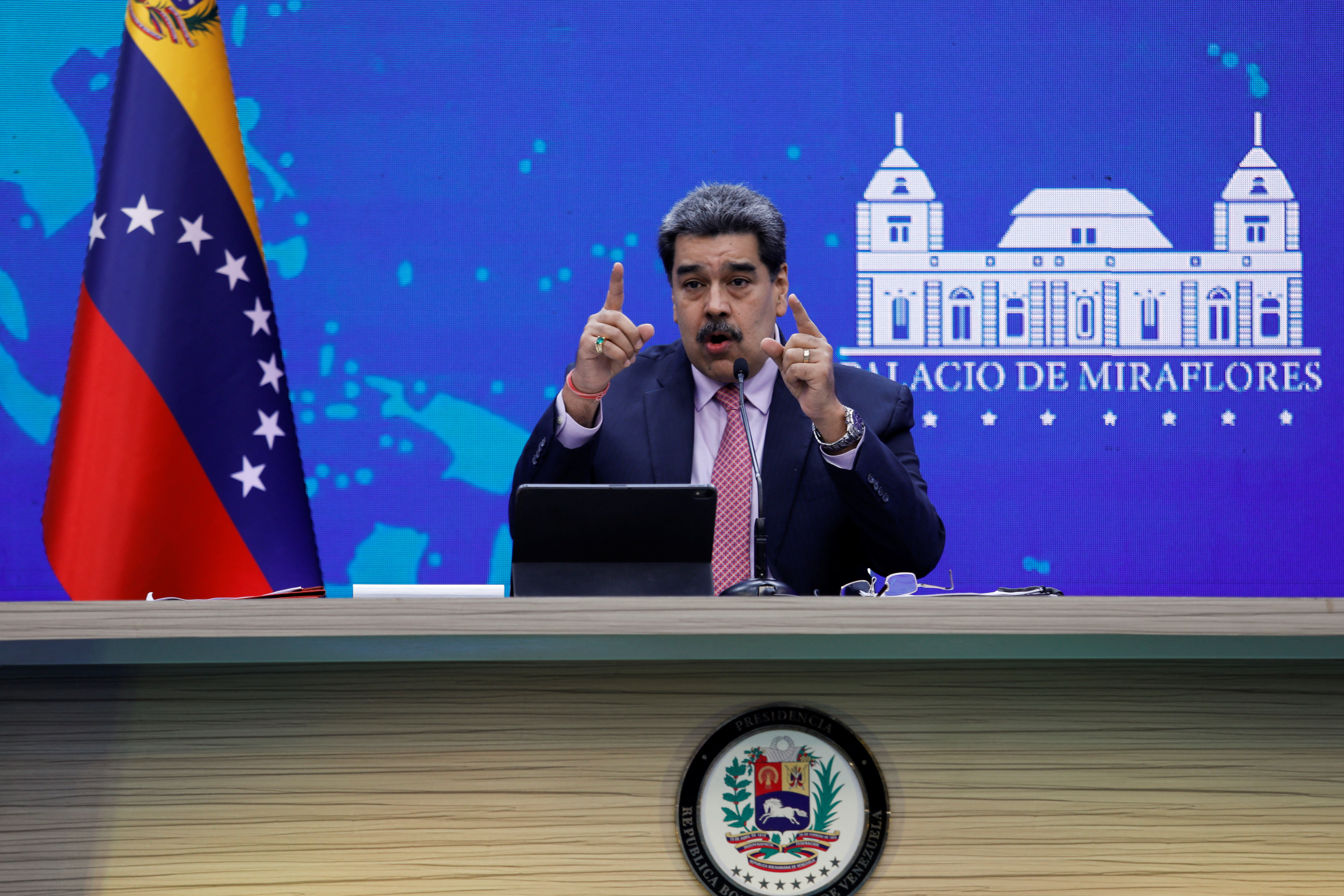 Guaidó advirtió que la disolución del gobierno interino favorecerá a la dictadura de Maduro (REUTERS/Leonardo Fernandez Viloria)