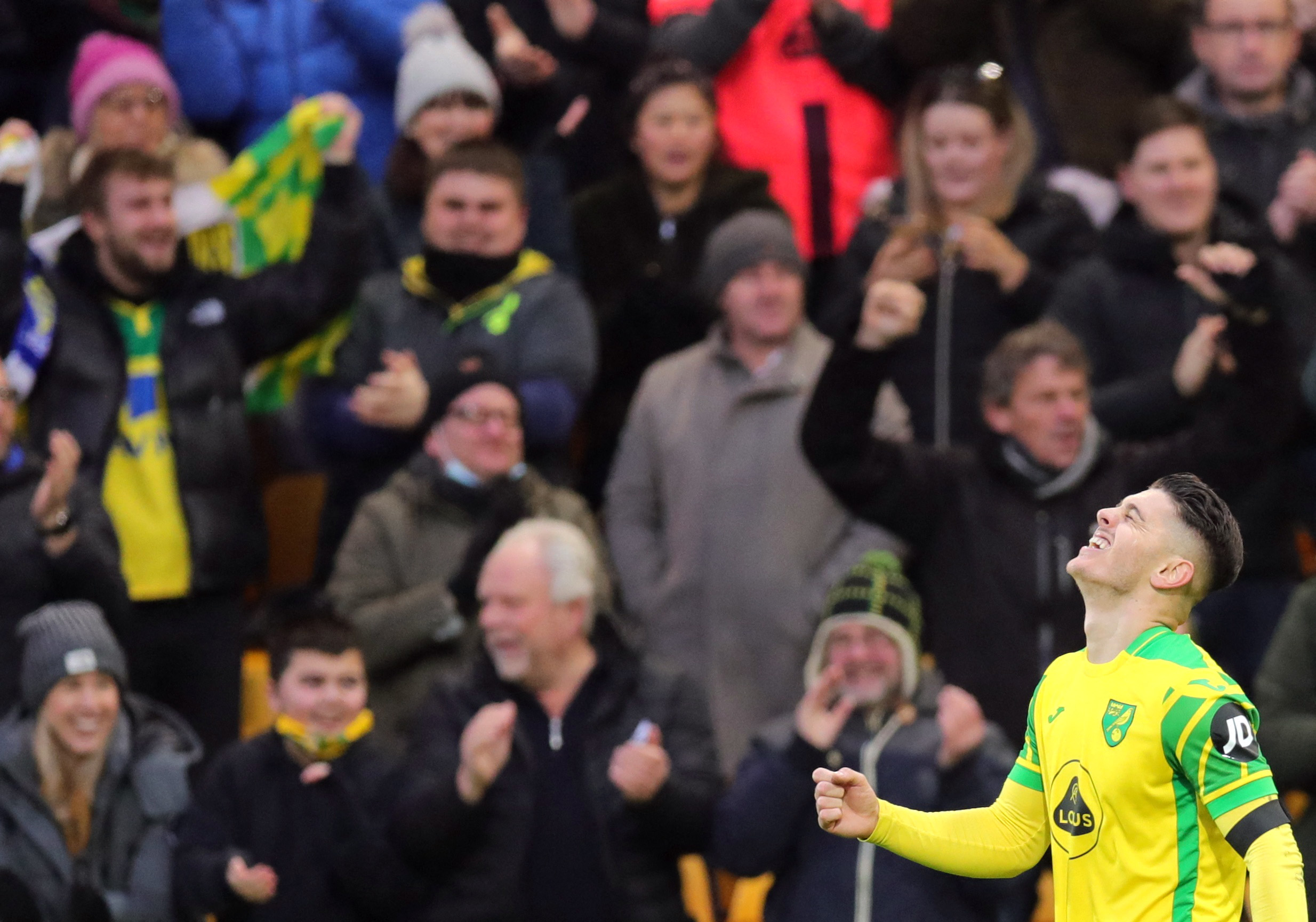 Tras ocho encuentros sin triunfos, con seis derrotas al hilo sin marcar goles, el Norwich City hilvanó dos victorias y pudo salir por un punto de la zona de descenso de la Premier League (REUTERS/Chris Radburn)