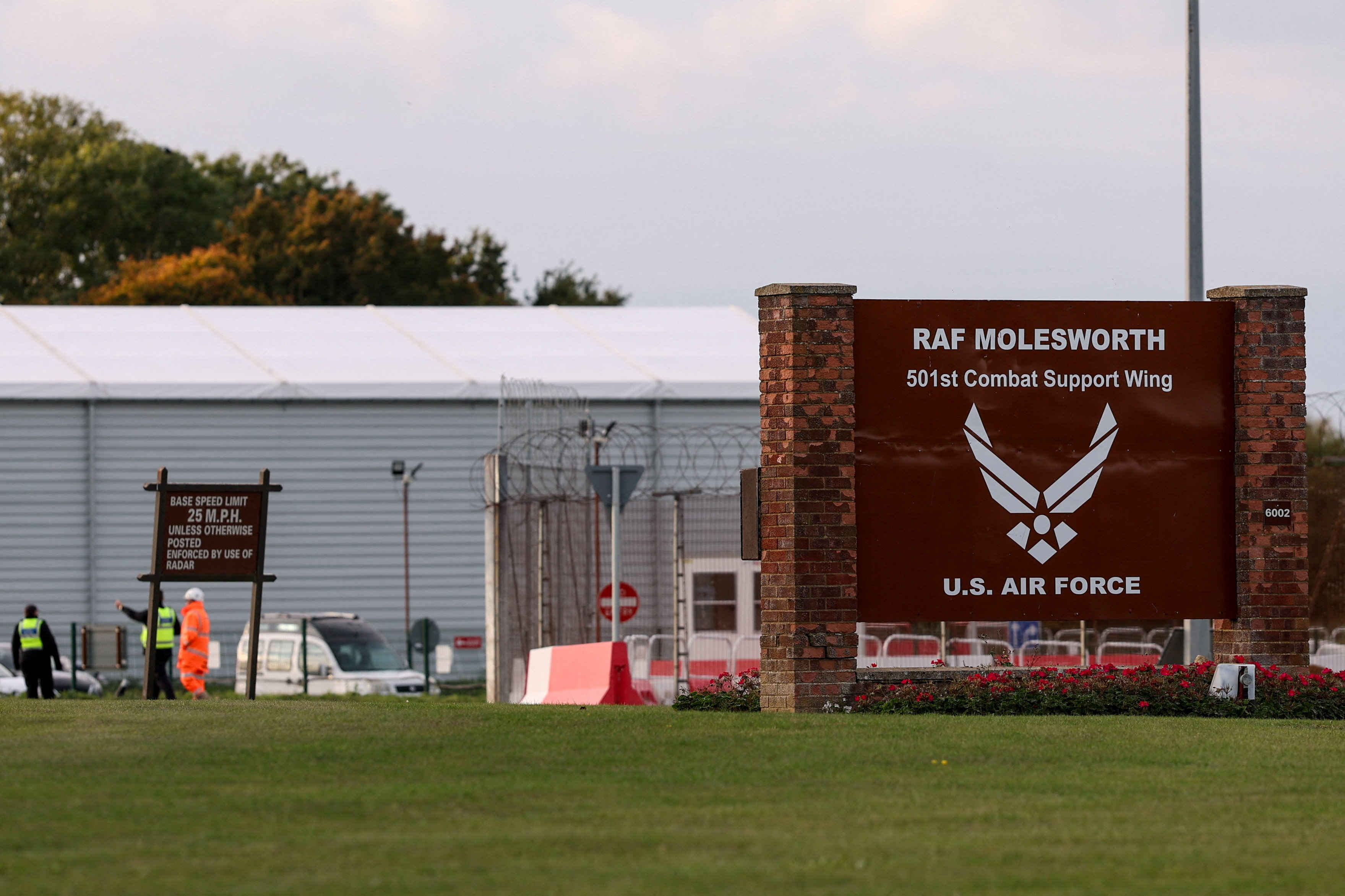 Detuvieron en Inglaterra a dos ciudadanos letones que ingresaron al perímetro de la base aérea de Molesworth