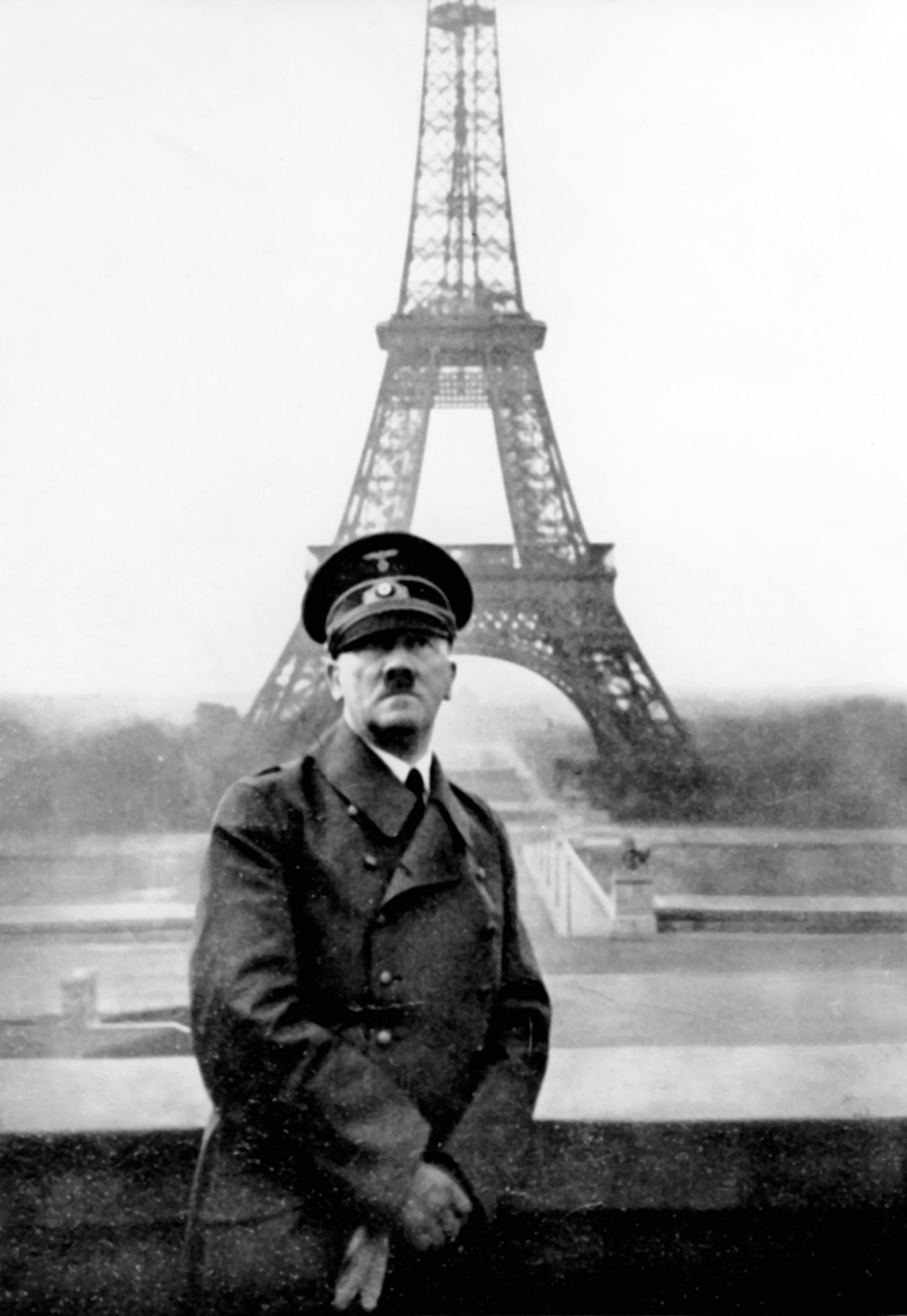 Los Nazis En París El Tour De Hitler Su Actitud Frente A La Tumba De