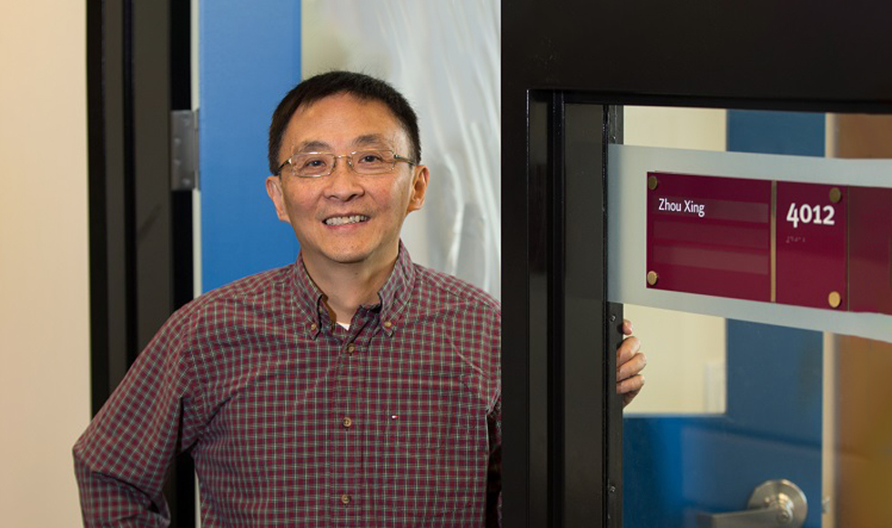 El inmunólogo Zhou Xing cuenta con más de 20 años de investigación en vacunas/ Universidad de McMaster