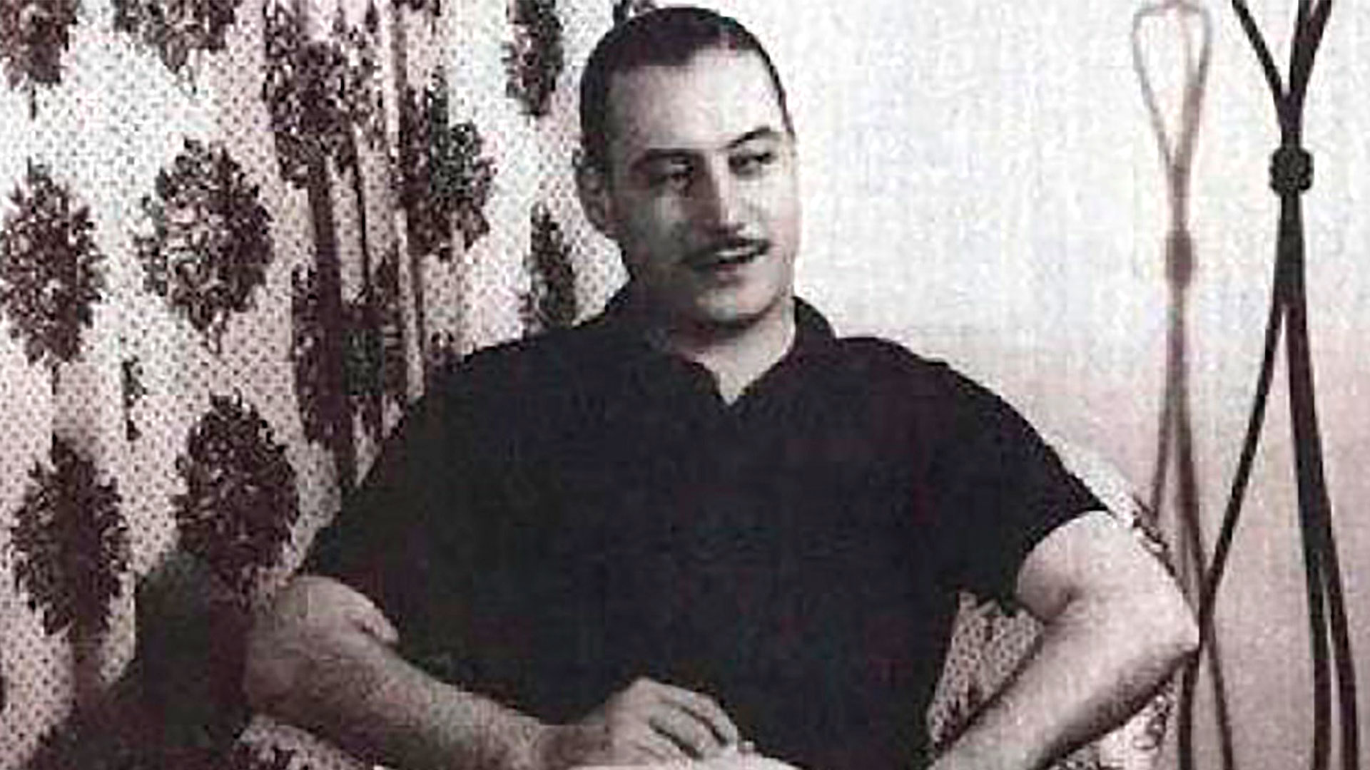 Juan Duarte, hermano de Evita. Según la investigación de Di Maggio, su cabeza fue exhibida en una bandeja en el Congreso, donde se investigó su muerte.