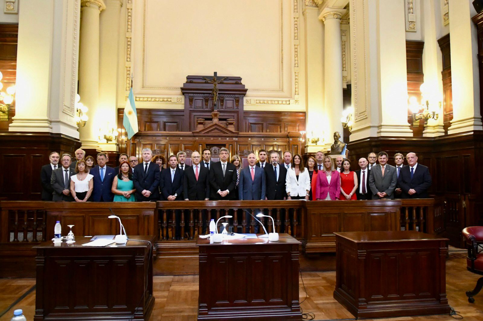 La Junta de Presidentes de Cámaras Federales y Nacionales con los ministros de la Corte Suprema