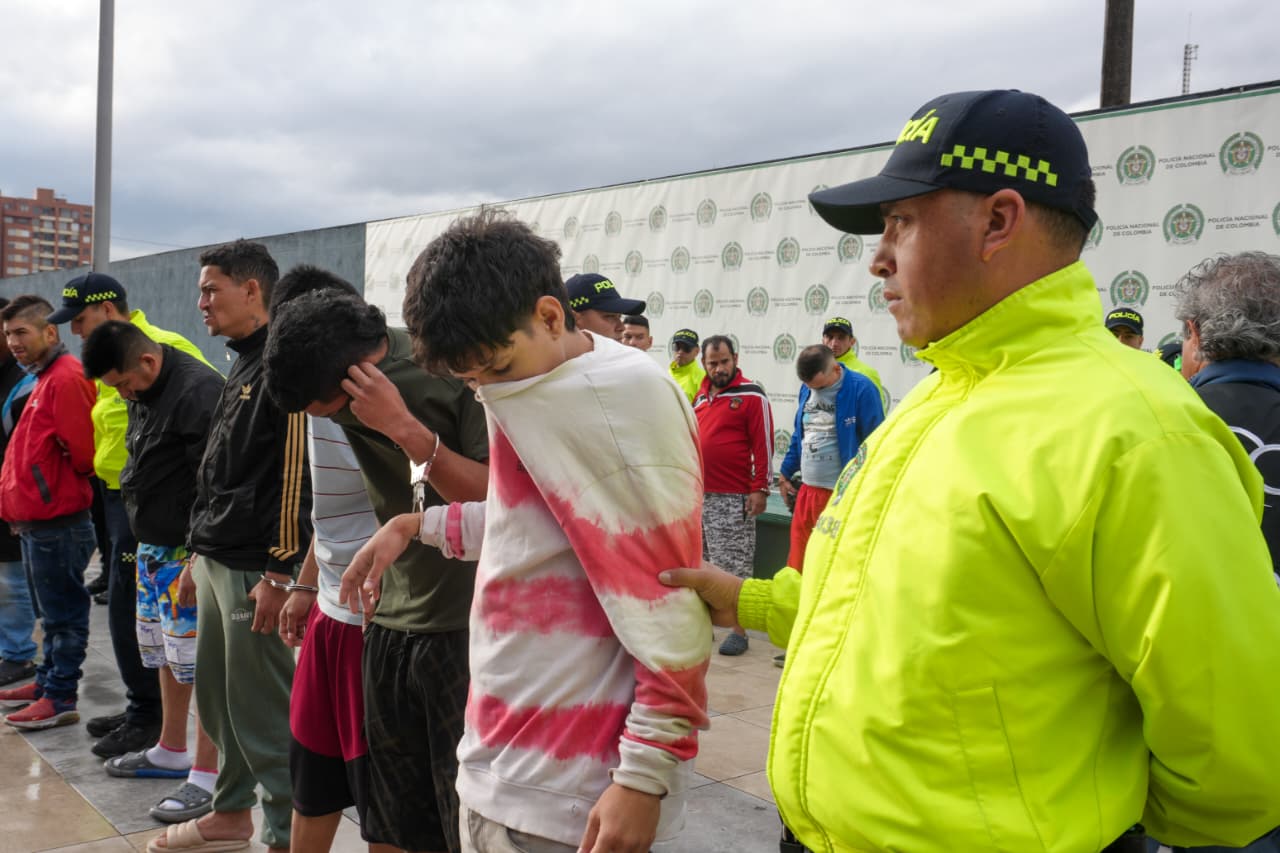 Así operaban los grupos criminales La Esperanza y Perseo en Bogotá: droga  en dulces y “turneros” que movían millones cada mes - Infobae