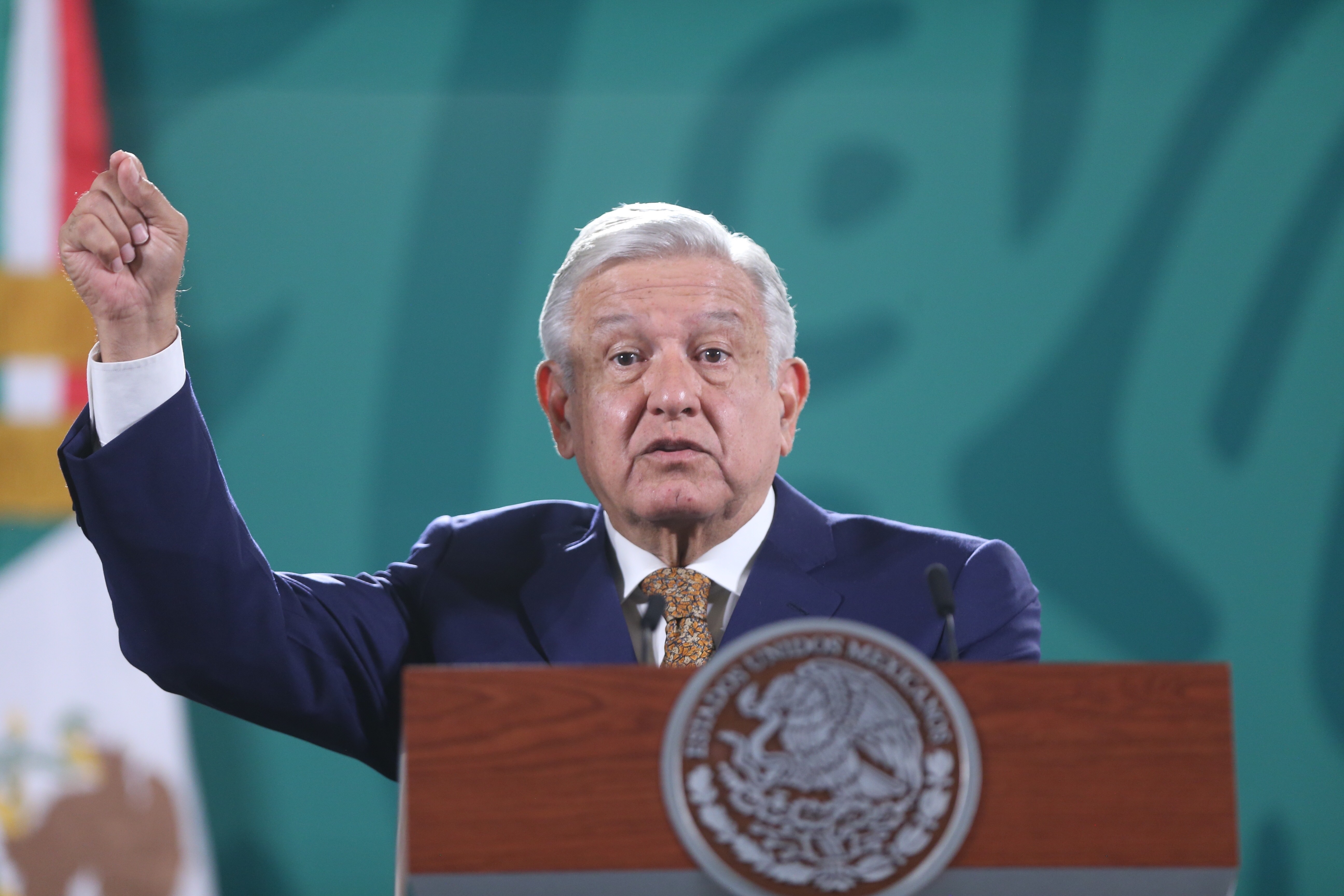 Fotografía de archivo del presidente de México, Andrés Manuel López Obrador, durante una conferencia de prensa matutina en el Palacio Nacional, en Ciudad de México (México). EFE/ Sáshenka Gutiérrez
