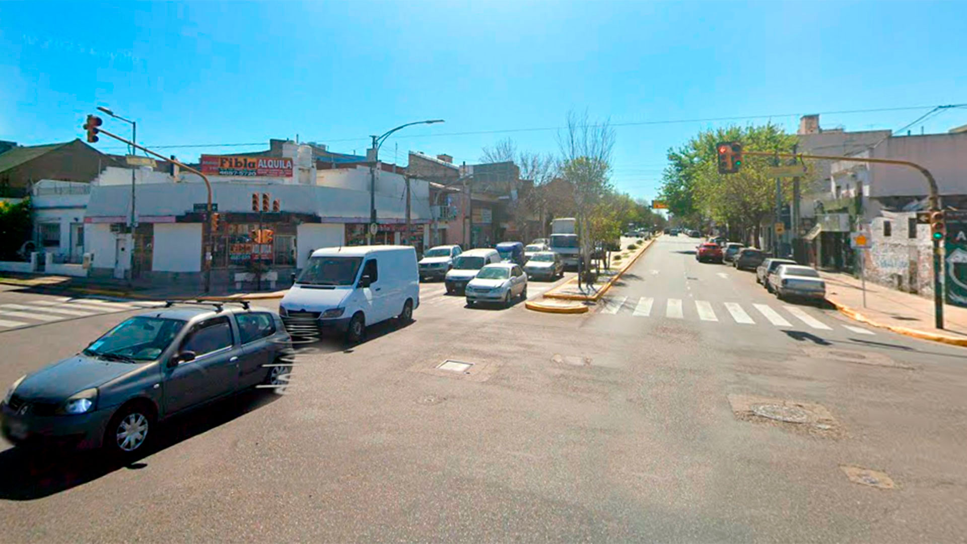 La esquina de avenida De los Corrales y la colectora este de la avenida General Paz. (Street View)