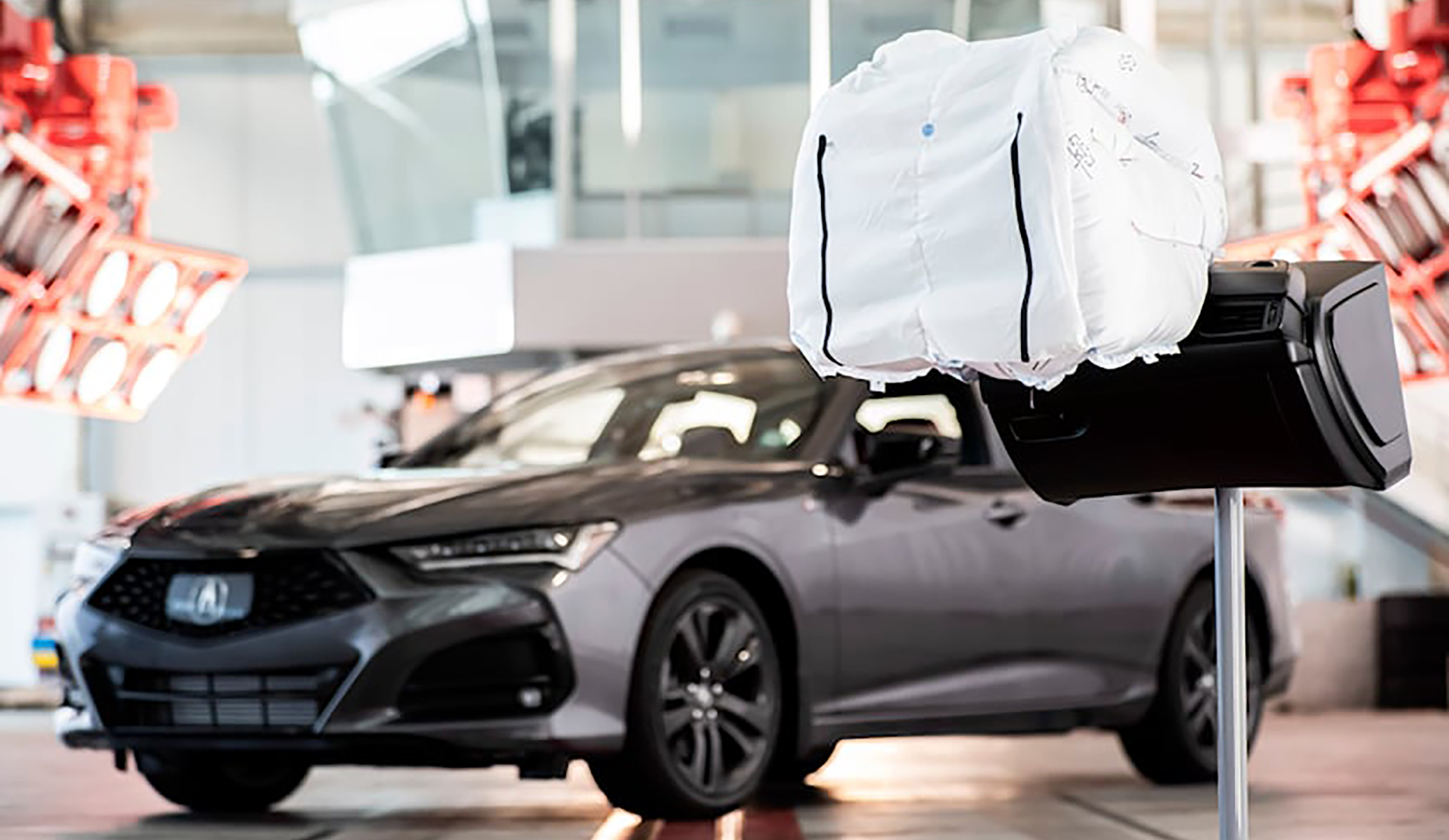 El sistema de airbag de tres compartimentos de Honda tiene la finalidad de contener lateralmente la cabeza del acompañante ante un accidente en determinados ángulos