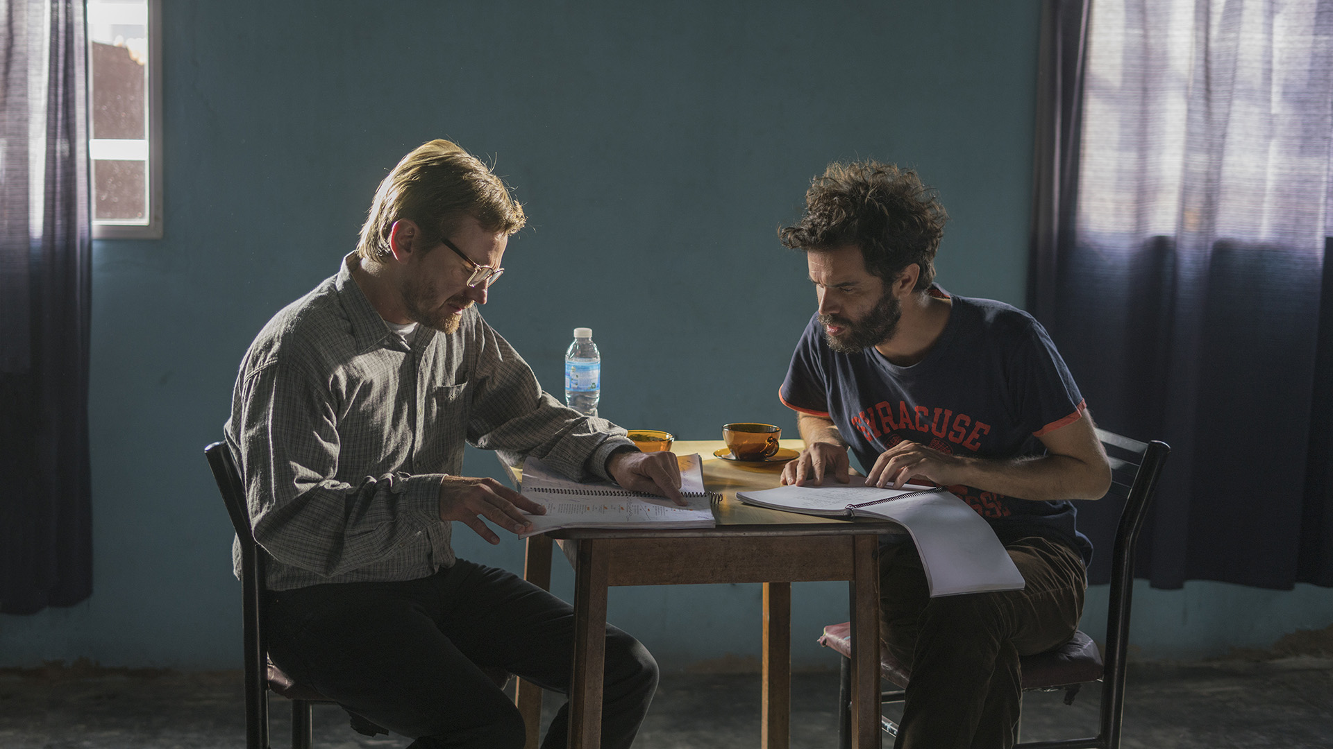 Guillermo Pfening junto a Rodrigo Caprotti, el director, en pleno rodaje