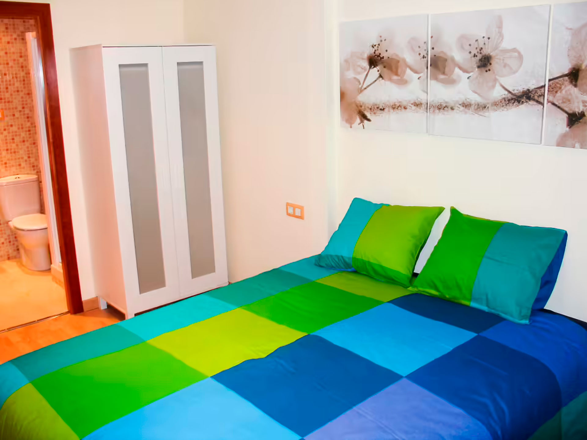 Con tonos cálidos en lo decorativo, los predilectos por los más jóvenes