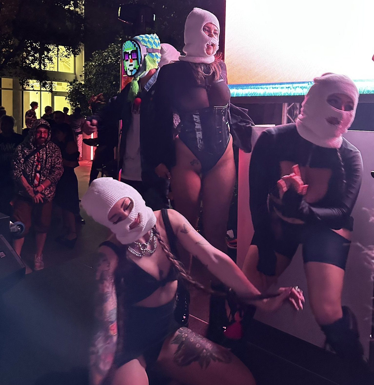 El concierto de Pussy Riot en ICA Miami fue gratuito, y las entradas se agotaron apenas se abrió la reserva. (Ronen Suarc)