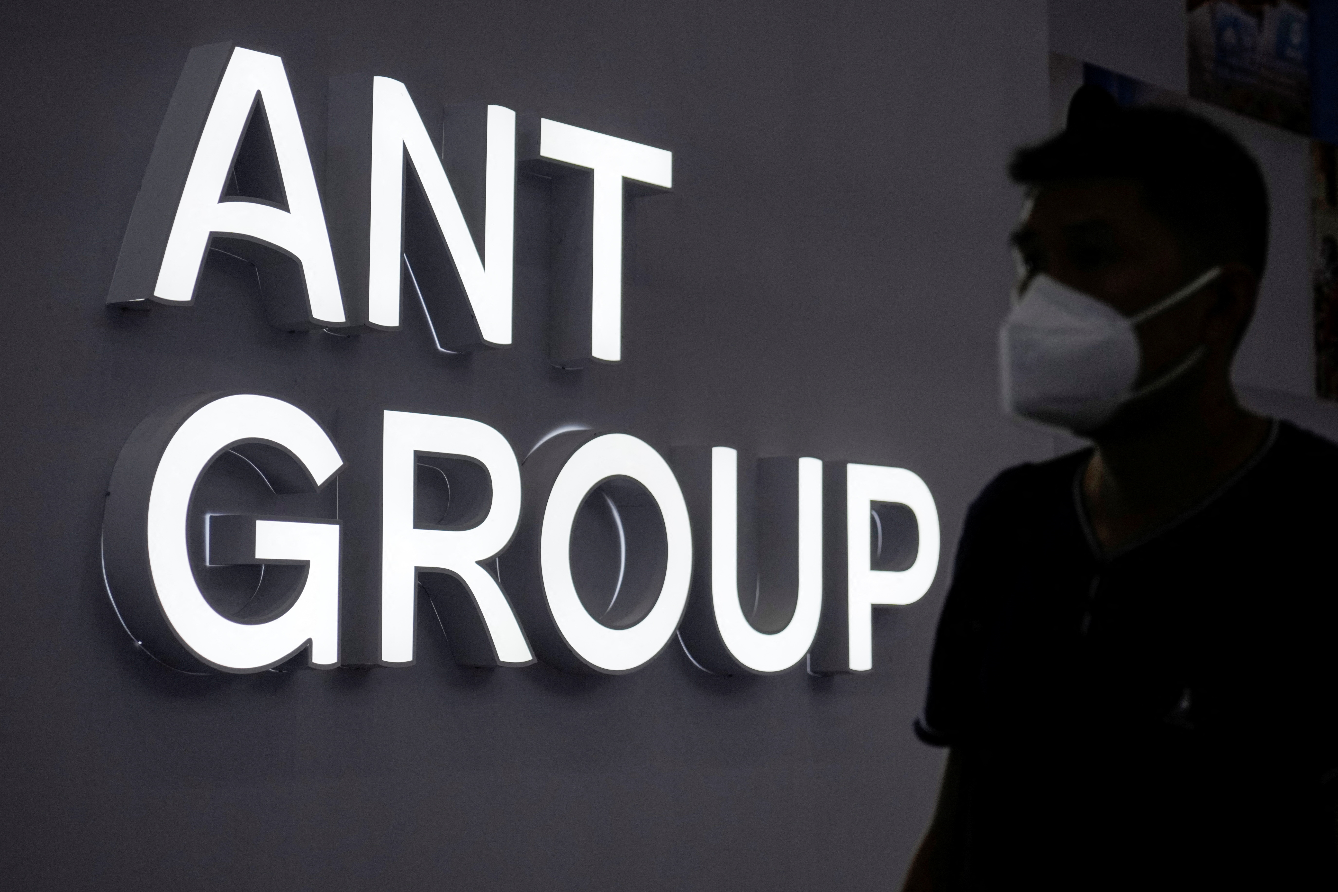 The billionaire founder of Alibaba, Jack Ma, finally gave up control of Ant Group (REUTERS / Aly Song / File)