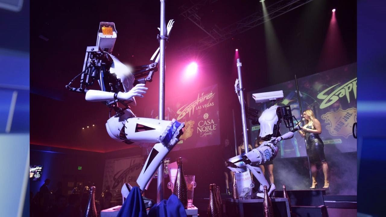Robots strippers de Giles Walker. (foto: YouTube/The Doctors)