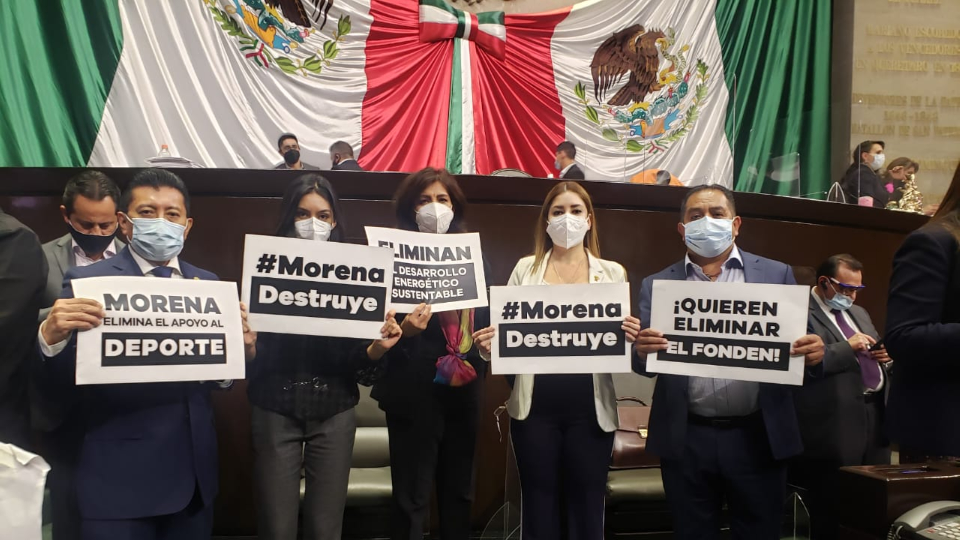 Esto tendría afectaciones y no sería un ahorro (Foto: Diputados PRD)