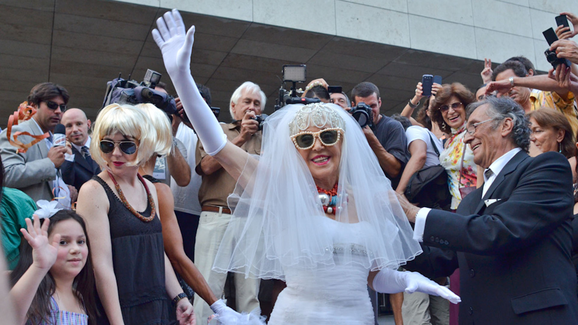 Marta Minujin y su boda con el arte, en 2013, con motivo del cumpleaños 70 de la artista 