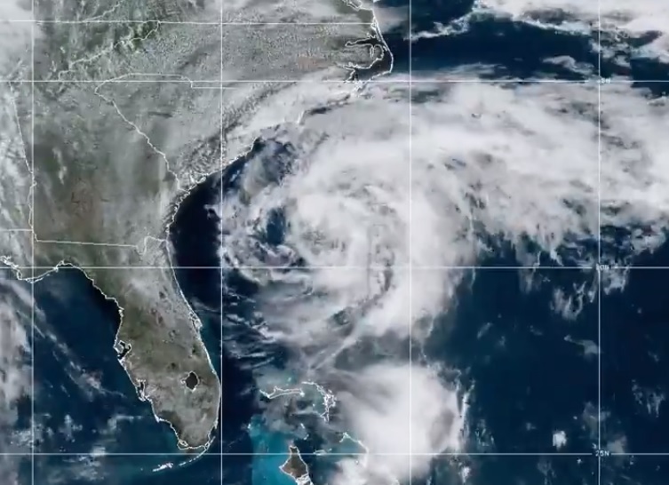 La tormenta Arthur acecha la costa este de Estados Unidos (NWS)