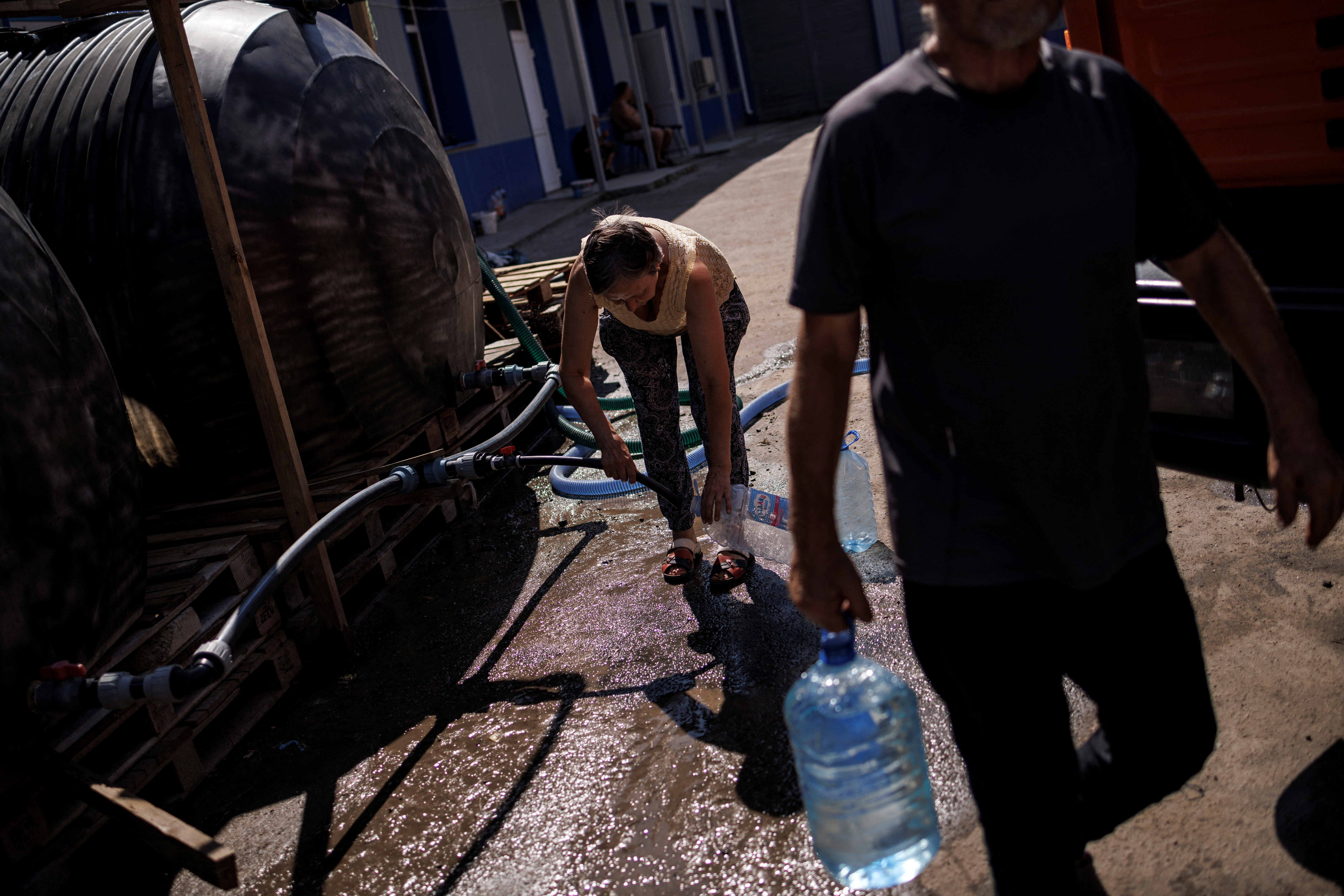 Se teme que los residentes enfrenten una crisis humanitaria cuando las tuberías empiecen a congelarse. REUTERS/Alkis Konstantinidis