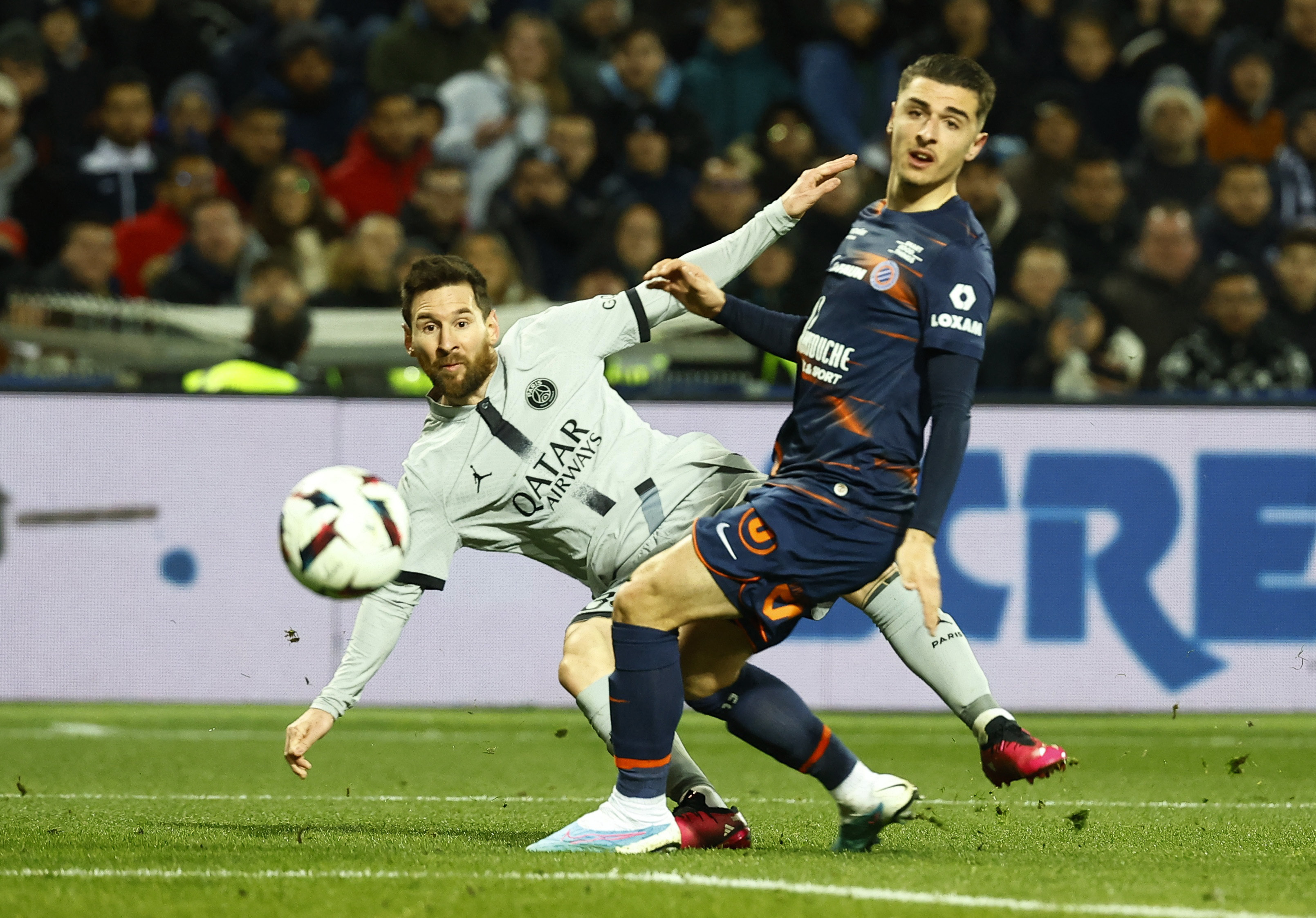 Lionel Messi tuvo un gran partido ante Montpellier. Marcó un golazo y tuvo varias chances de anotar para el PSG (REUTERS/Eric Gaillard)