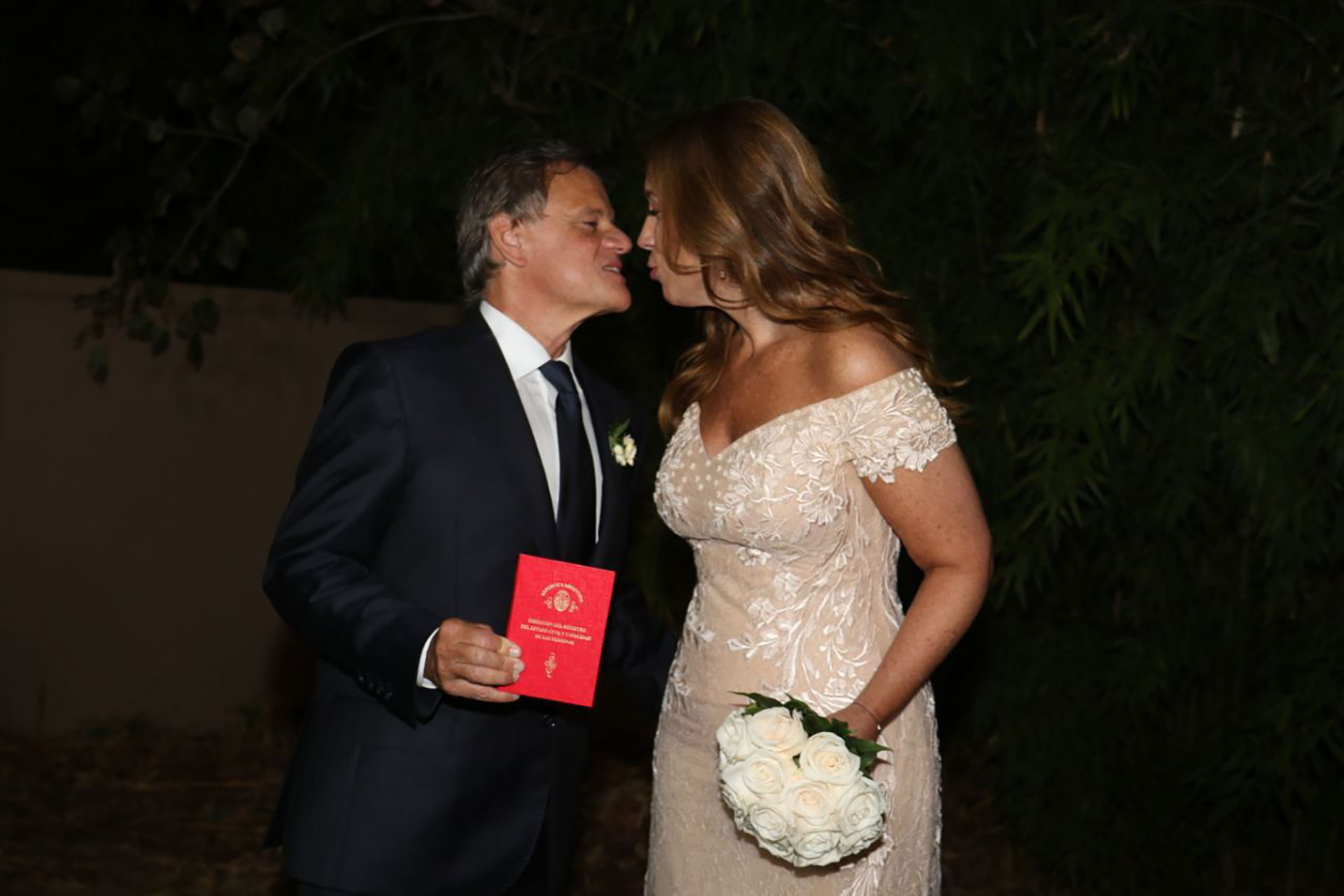 El casamiento de María Eugenia Vidal y “Quique” Sacco: los políticos  invitados y las primeras fotos del festejo - Infobae