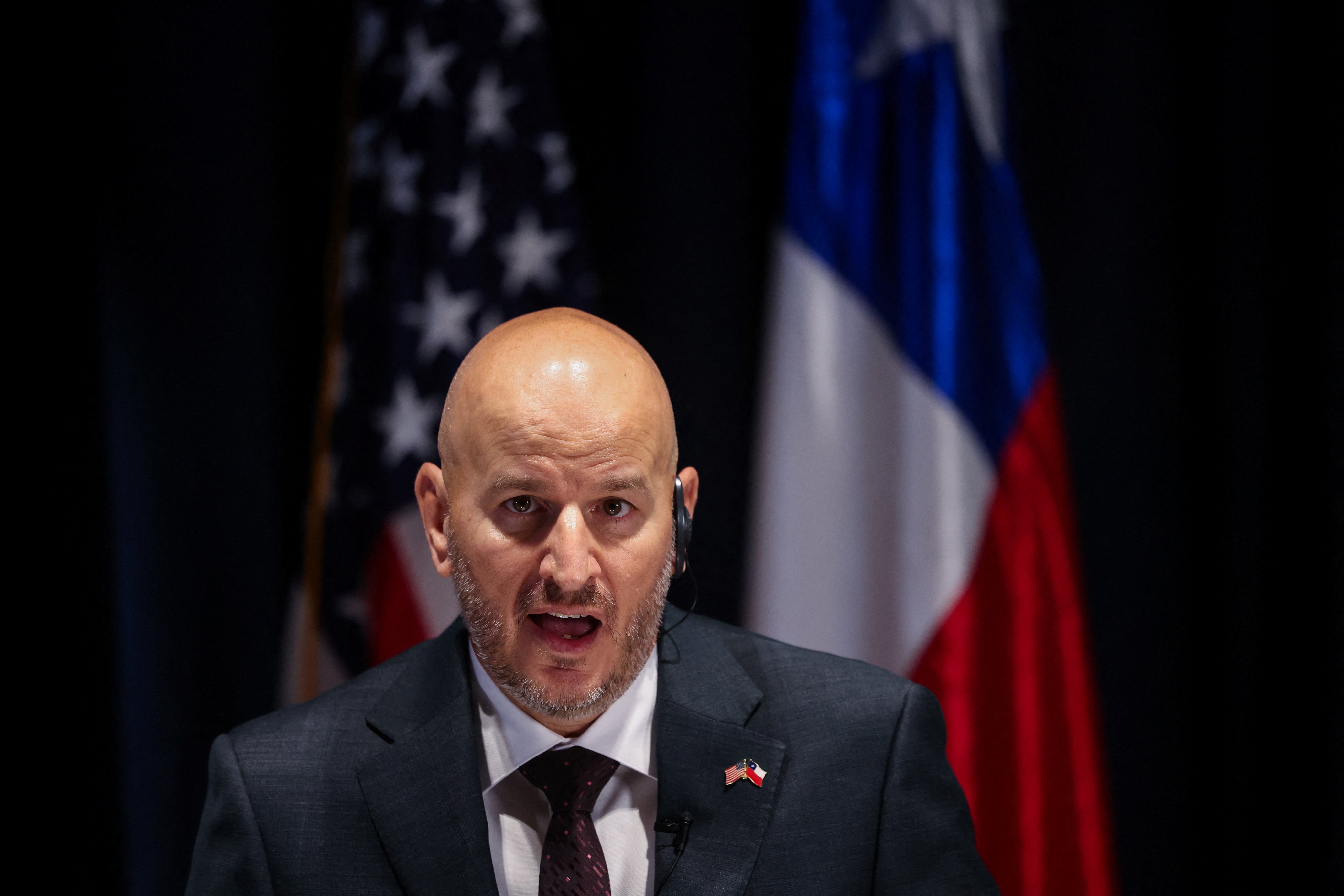 Tres menores entraron a un supermercado cerrado y los descubrieron antes de huir: el botín frustrado