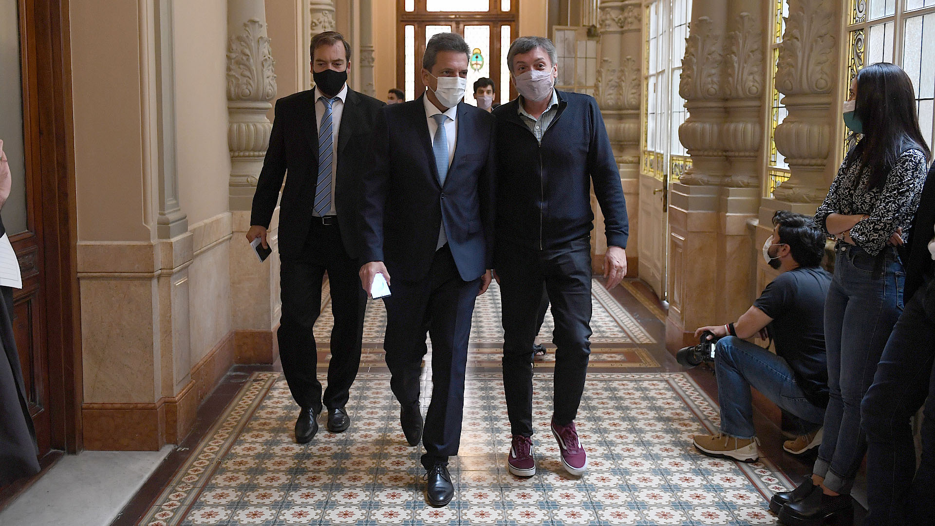 Sergio Massa y Máximo Kirchner entrando a la Cámara de Diputados