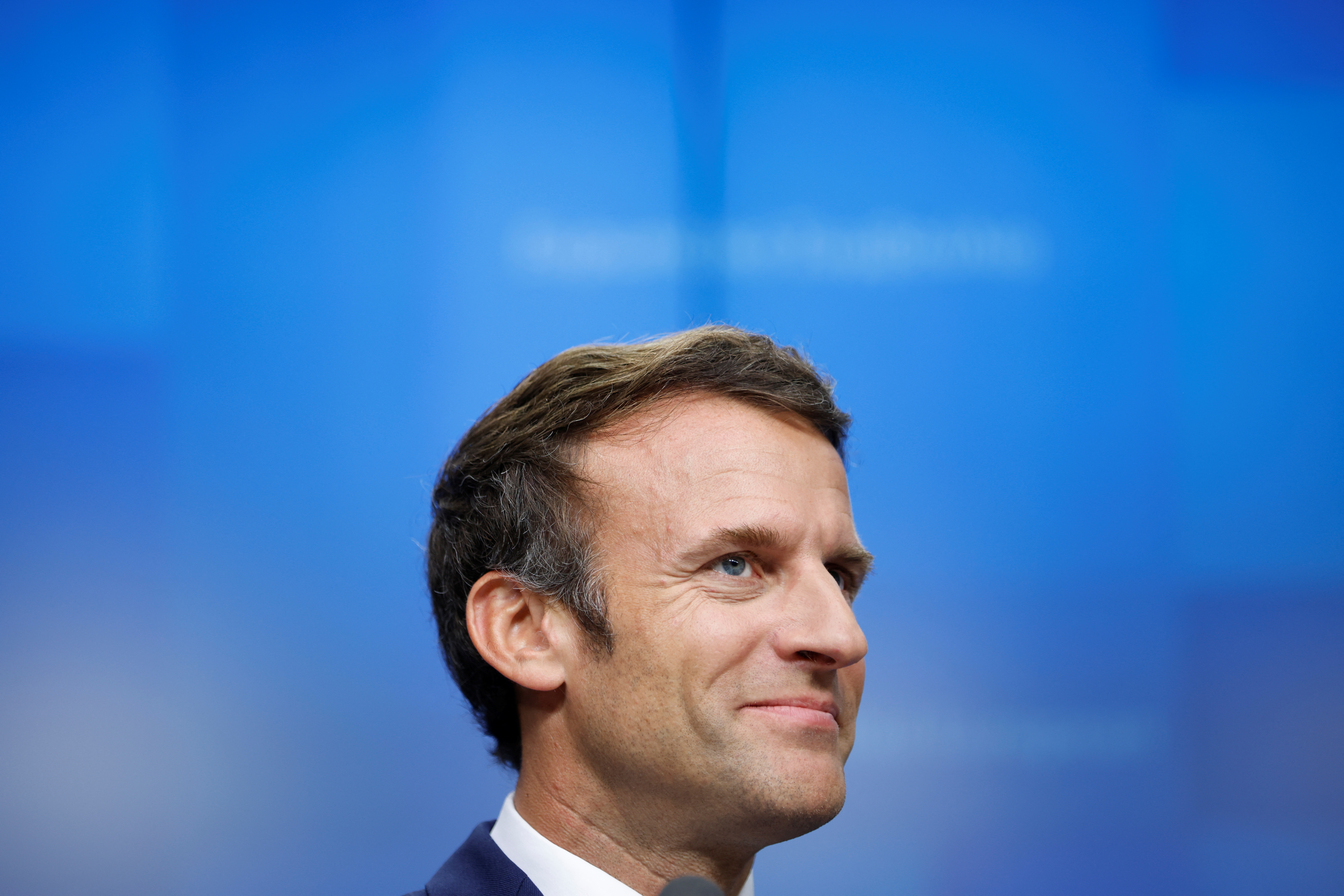 Mientras siguen las negociaciones, Macron se muestra confiado en que llegará a compromisos en la Asamblea