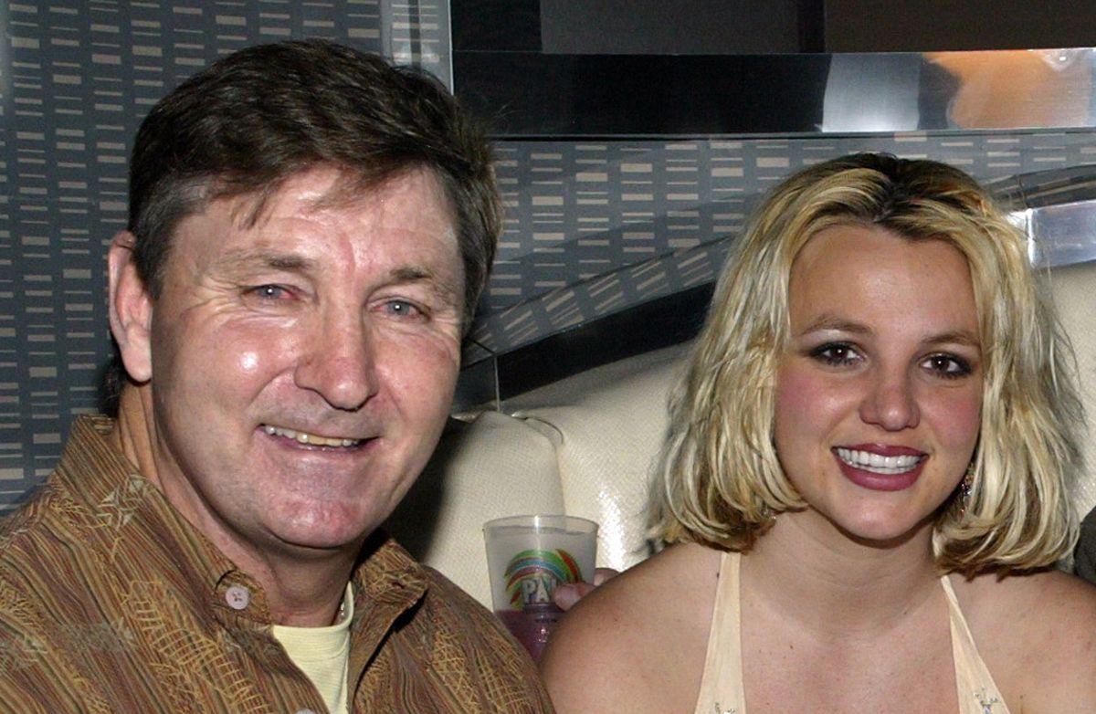 Britney Spears, junto a su padre, James Spears, en una foto de 2006.
CHRIS FARINA (CORBIS VIA GETTY)