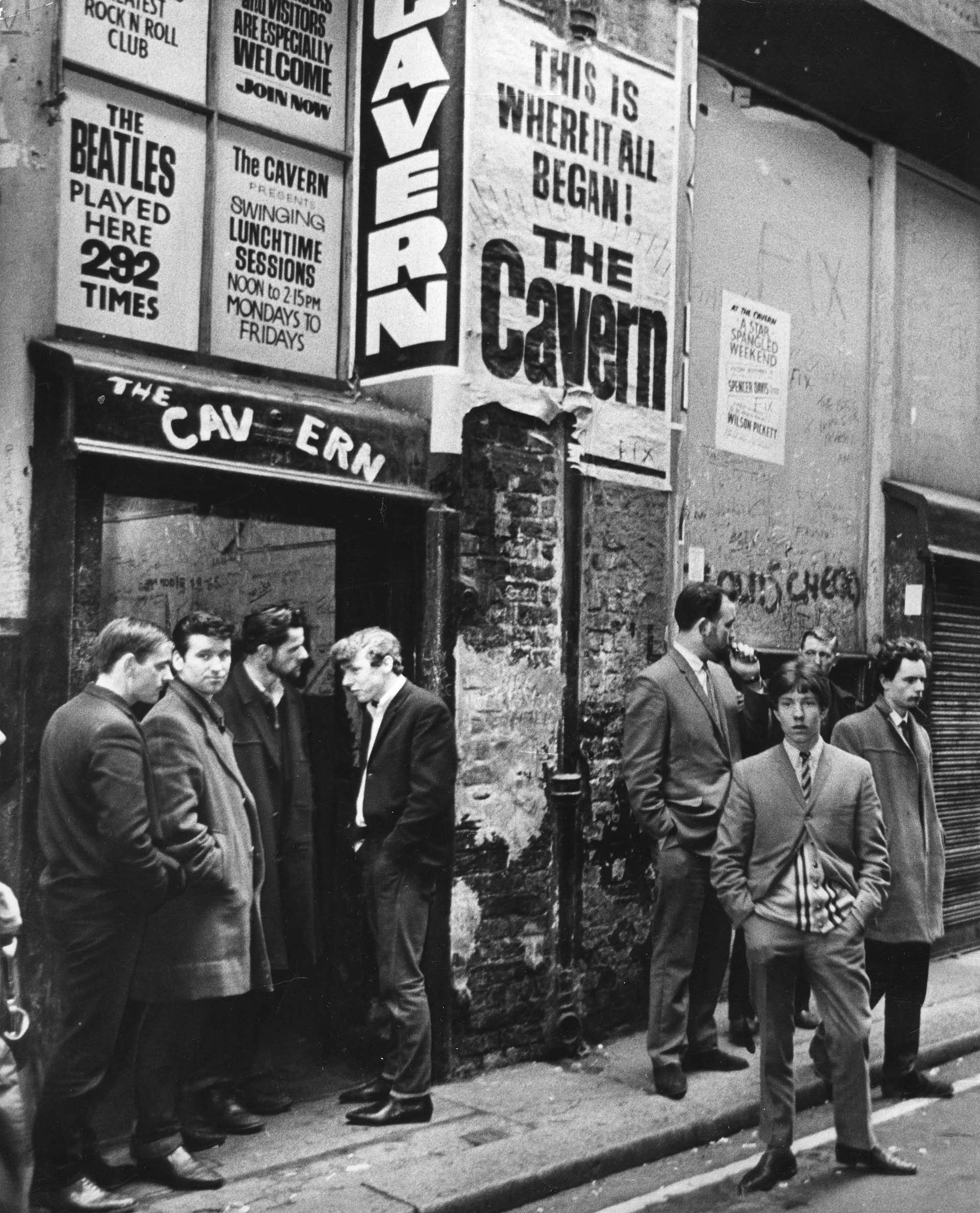 A 60 años del primer show de los Beatles en The Cavern, el sótano con olor  a frutas podridas donde nació la leyenda - Infobae