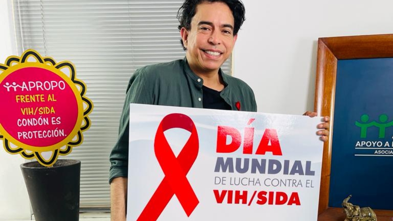 Ernesto Pimentel participa en campaña contra el VIH -SIDA. (Foto: Apropo)