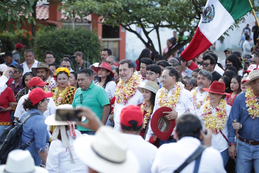 Noroña a pesar de su falla, fue bien recibido por la comunidad. (Twitter)