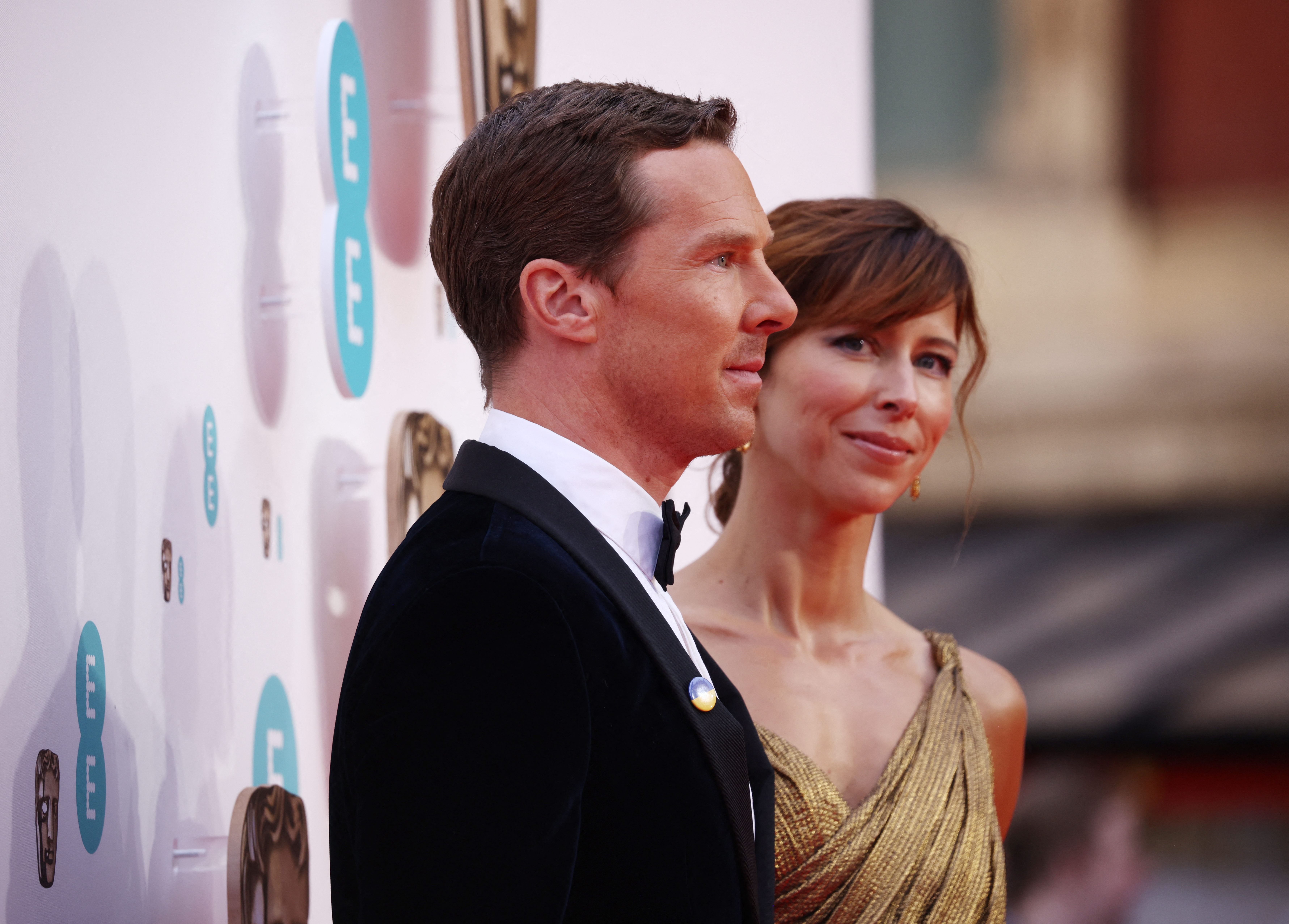 Junto a su mujer y madre de sus hijos, Sophie Hunter durante la entrega de los premios BAFTA, en marzo de 2022 (REUTERS/Henry Nicholls)