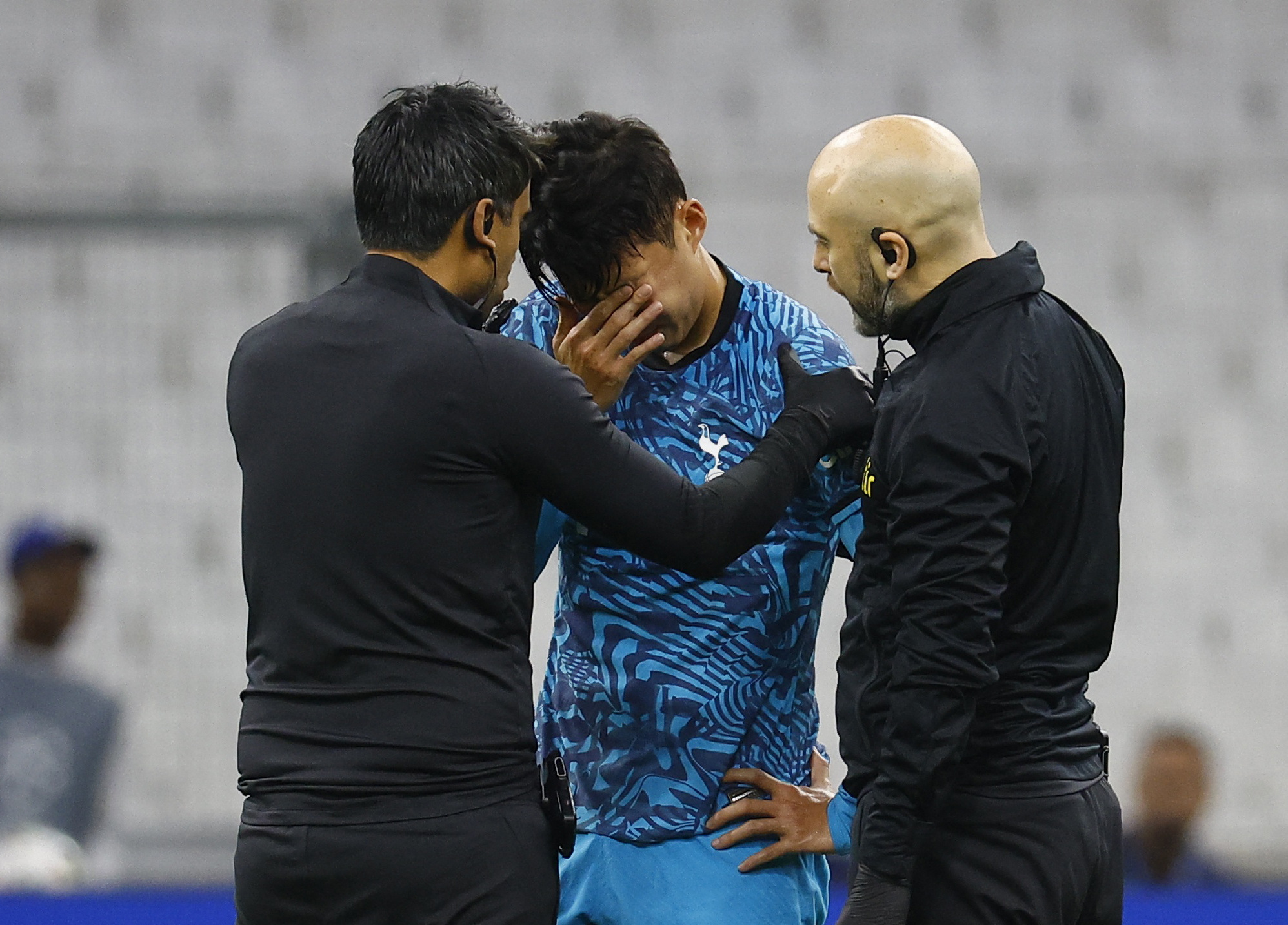 Dolor de cabeza para la selección de Corea del Sur: Son Heung-Min deberá ser operado por una fractura en la órbita de su ojo izquierdo (REUTERS/Eric Gaillard)