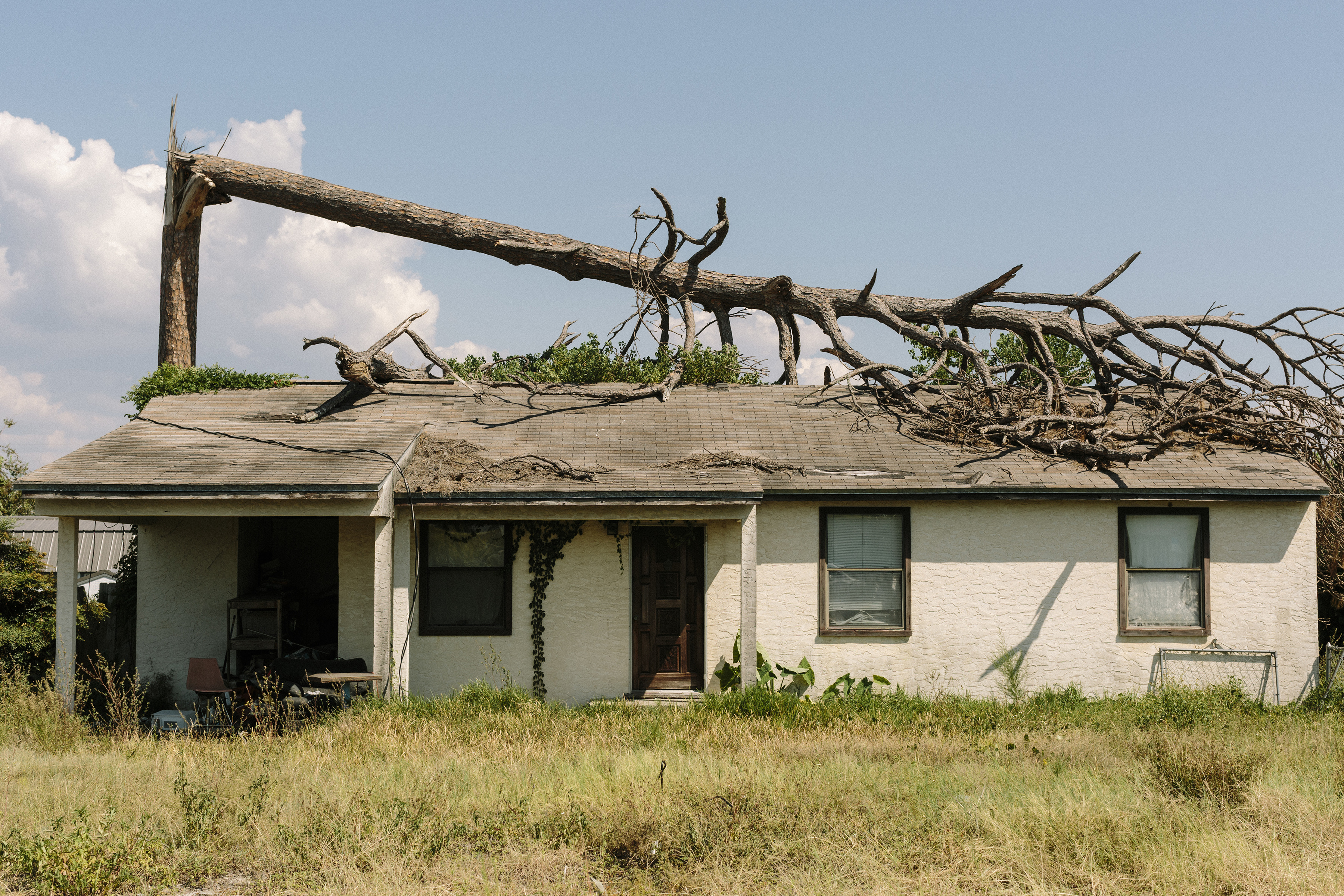 Una casa dañada por el huracán Michael de 2018, en la Ciudad de Panamá, Florida (William Widmer/The New York Times)
