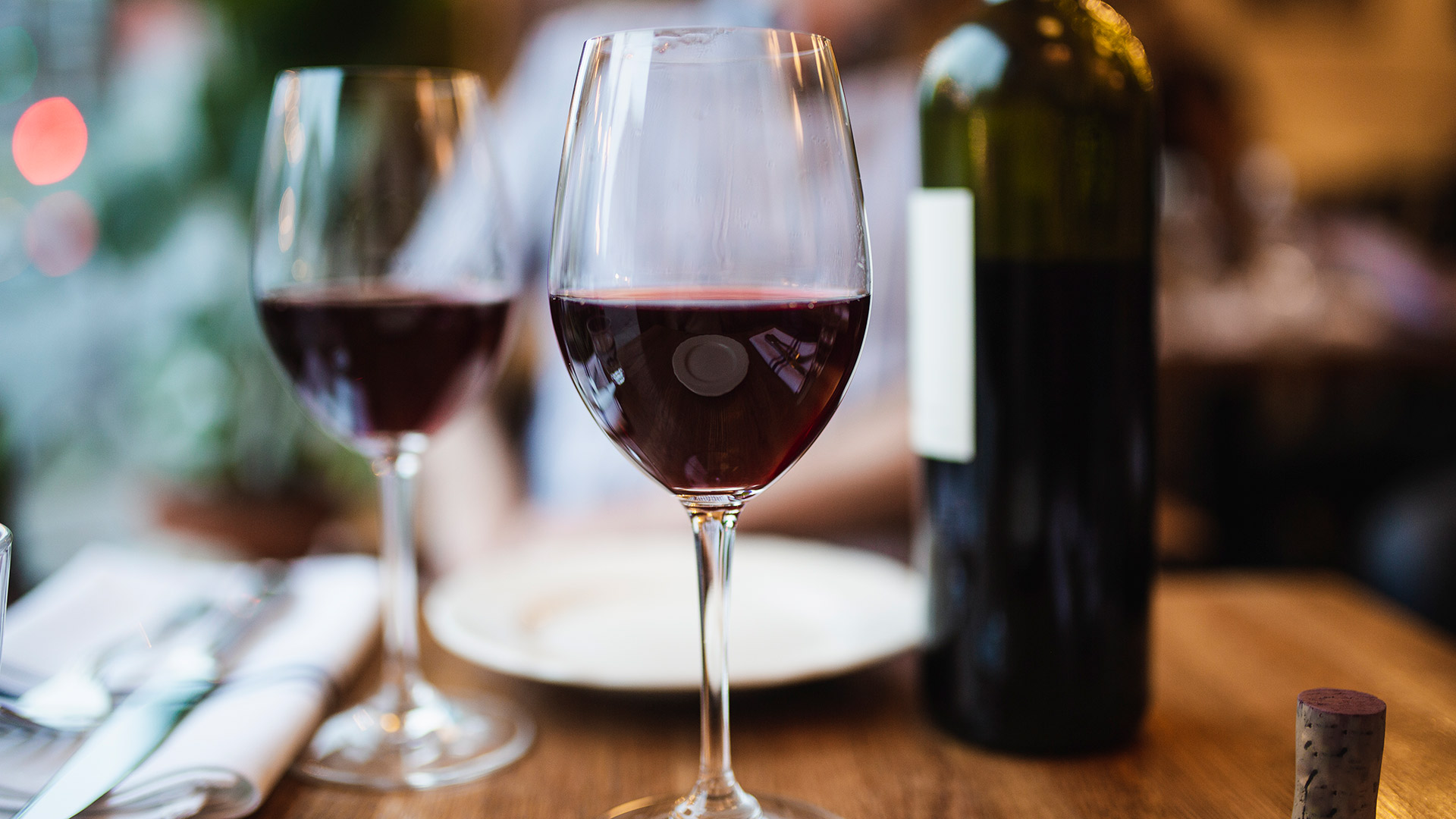 Las propiedades antioxidantes del resveratrol fueron observadas en el vino tinto