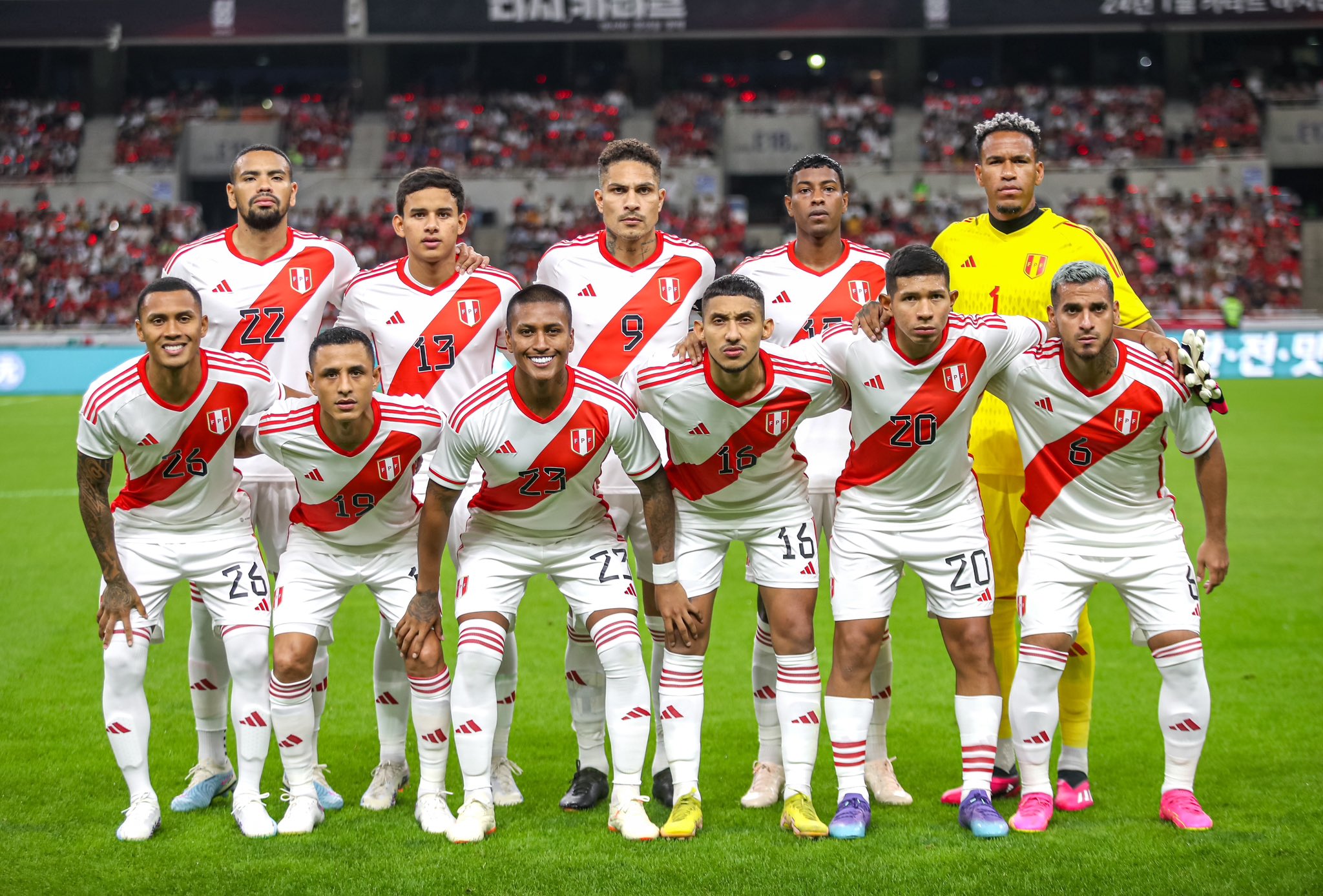 Así alineó la selección peruana vs Corea del Sur. Habría dos cambios para enfrentar a Japón. Zambrano por Araujo y Lapadula por Guerrero. (Selección peruana)