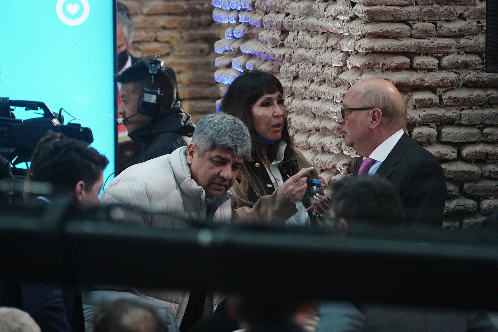 Moria Casán, al lado del secretario adjunto del sindicato de Camioneros, Pablo Moyano