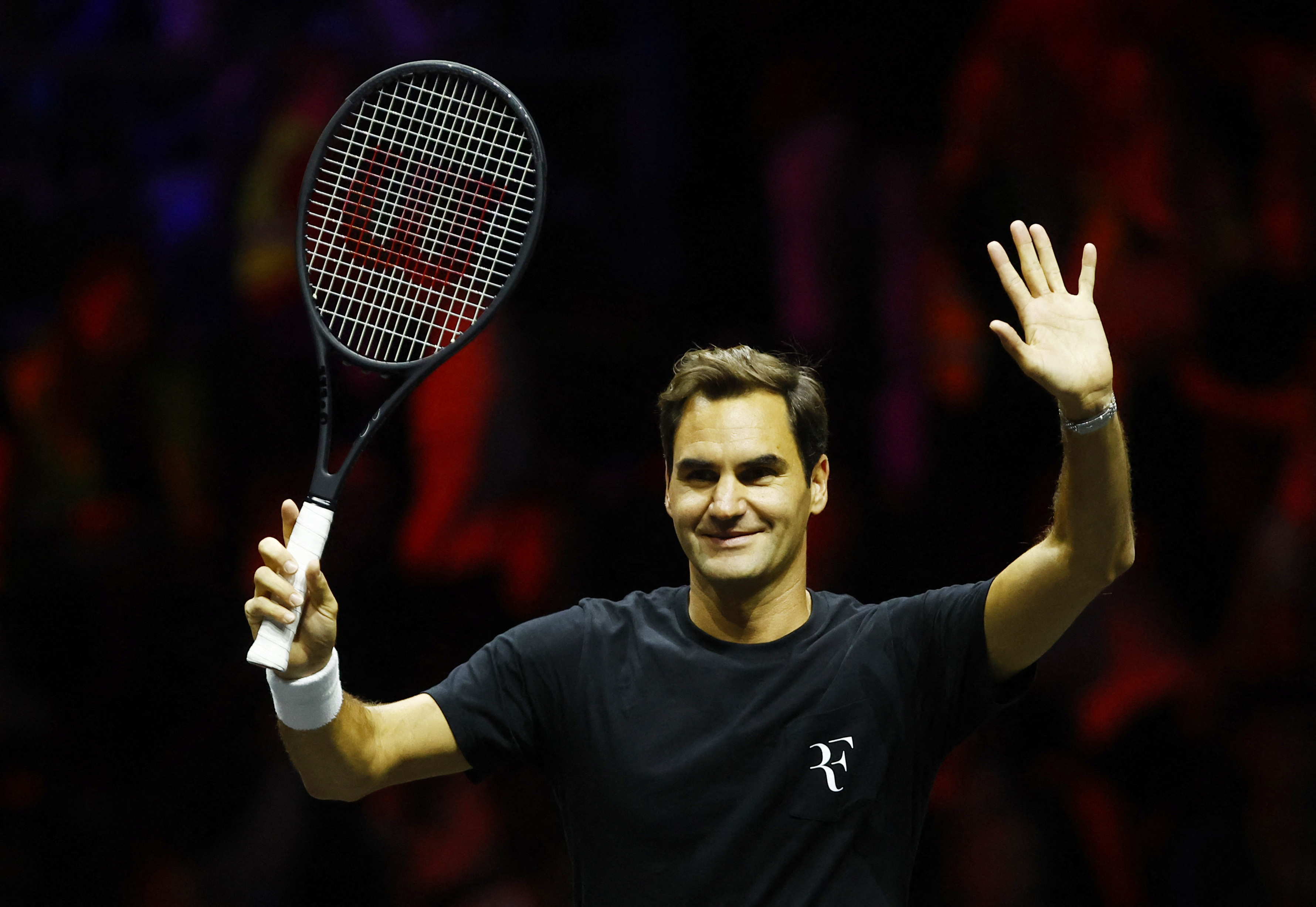  Roger Federer además de ser el mejor tenista de la historia colaboró con tareas humanitarias desde el comienzo de su carrera