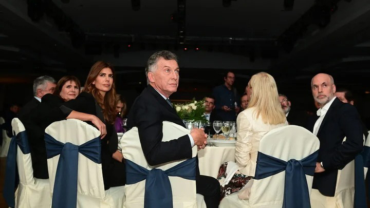 Mauricio Macri en una cena posterior al renunciamiento interno. Compartió mesa con Bullrich y Rodríguez Larreta